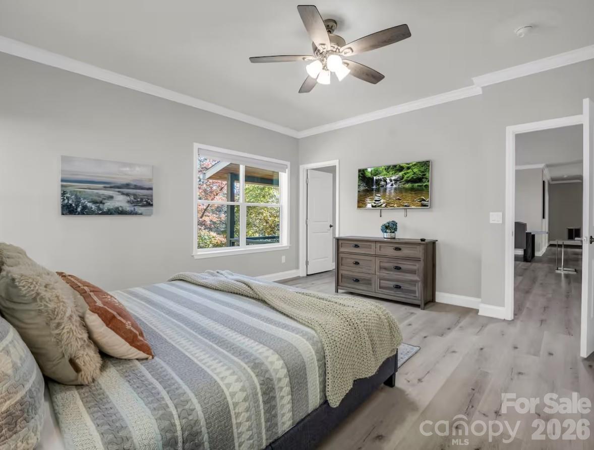 311 Charming Lane — Hendersonville