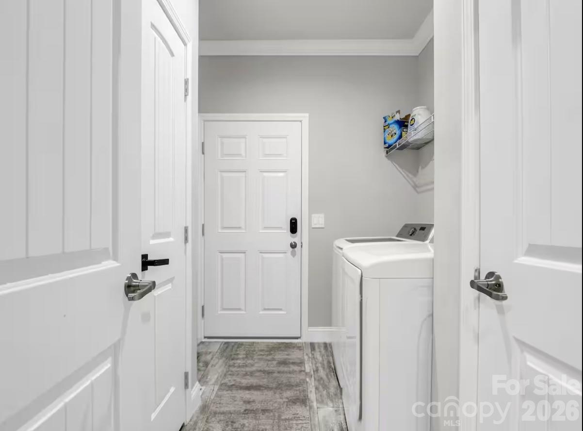 311 Charming Lane — Hendersonville