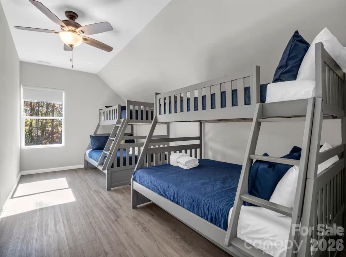 311 Charming Lane — Hendersonville
