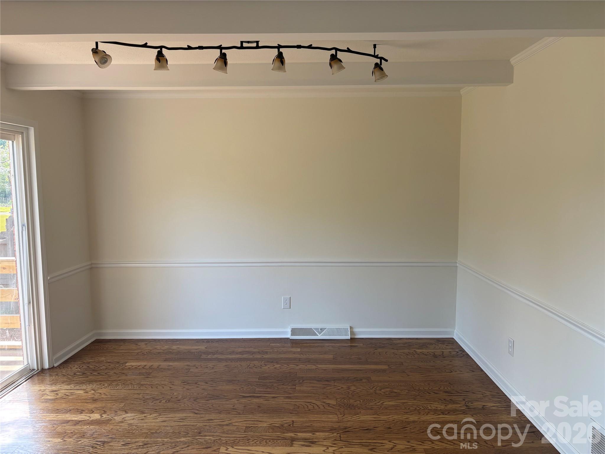 622 S Carolina Avenue — Statesville