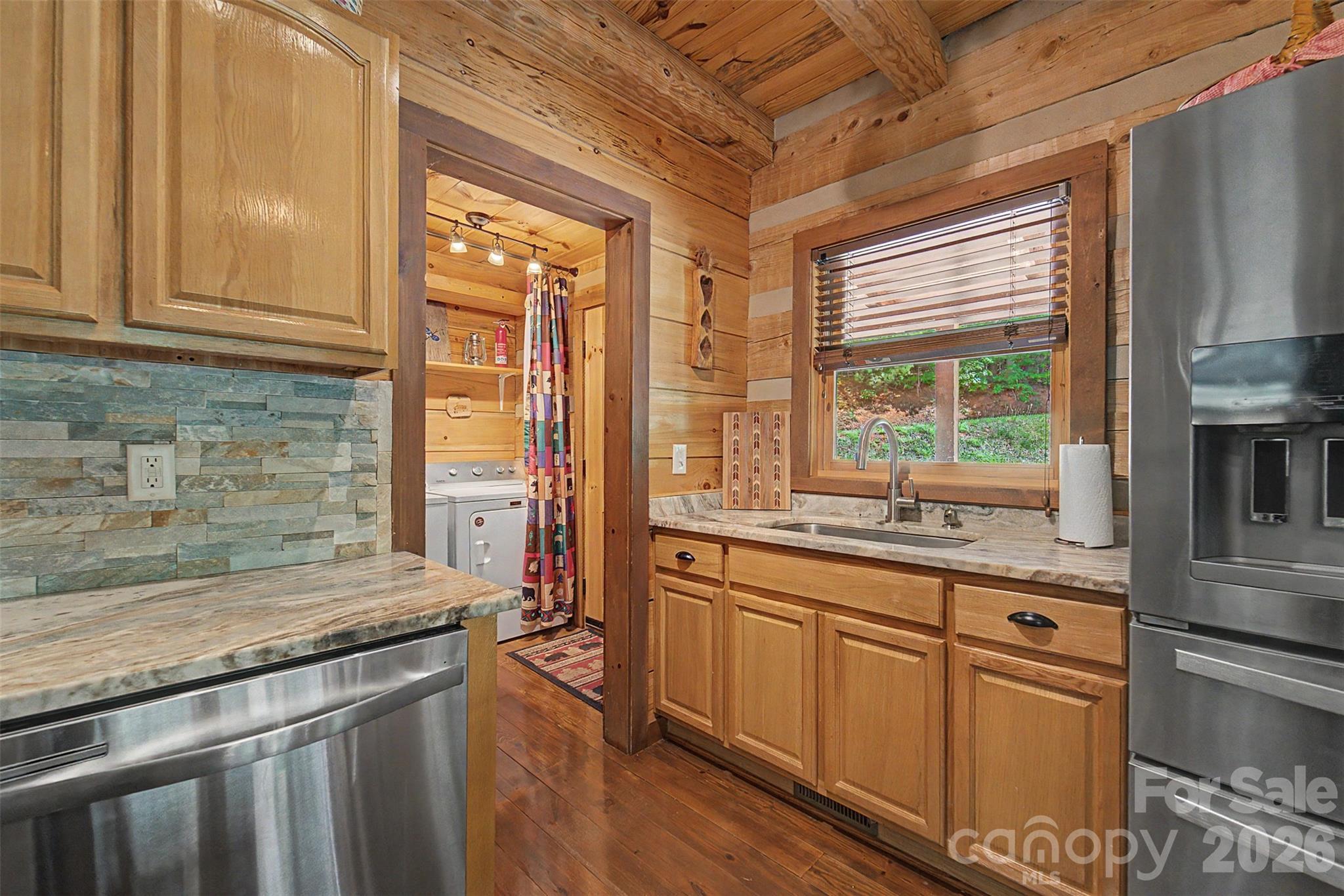 468 Old Yellow Branch Road — Robbinsville