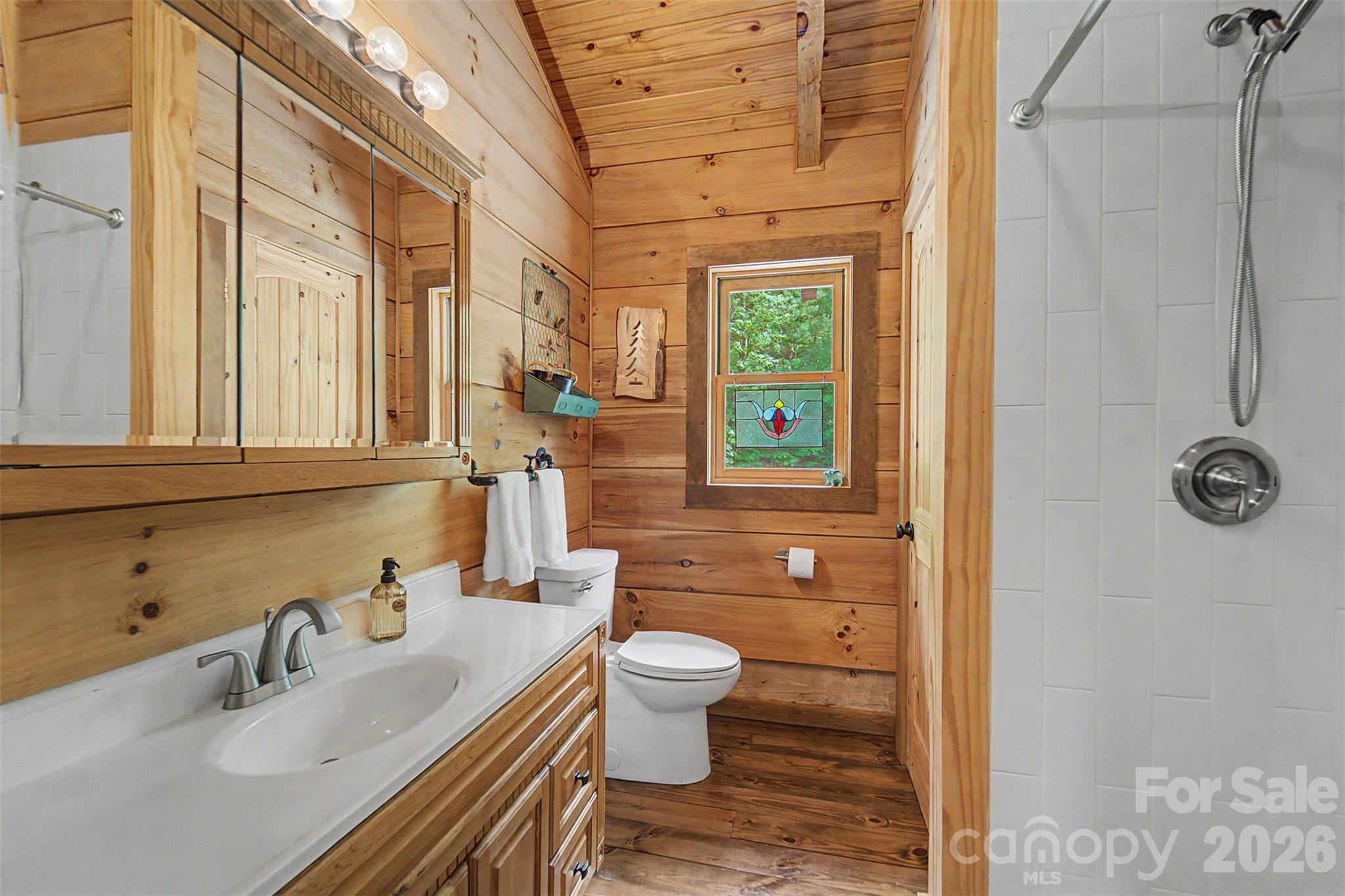 468 Old Yellow Branch Road — Robbinsville