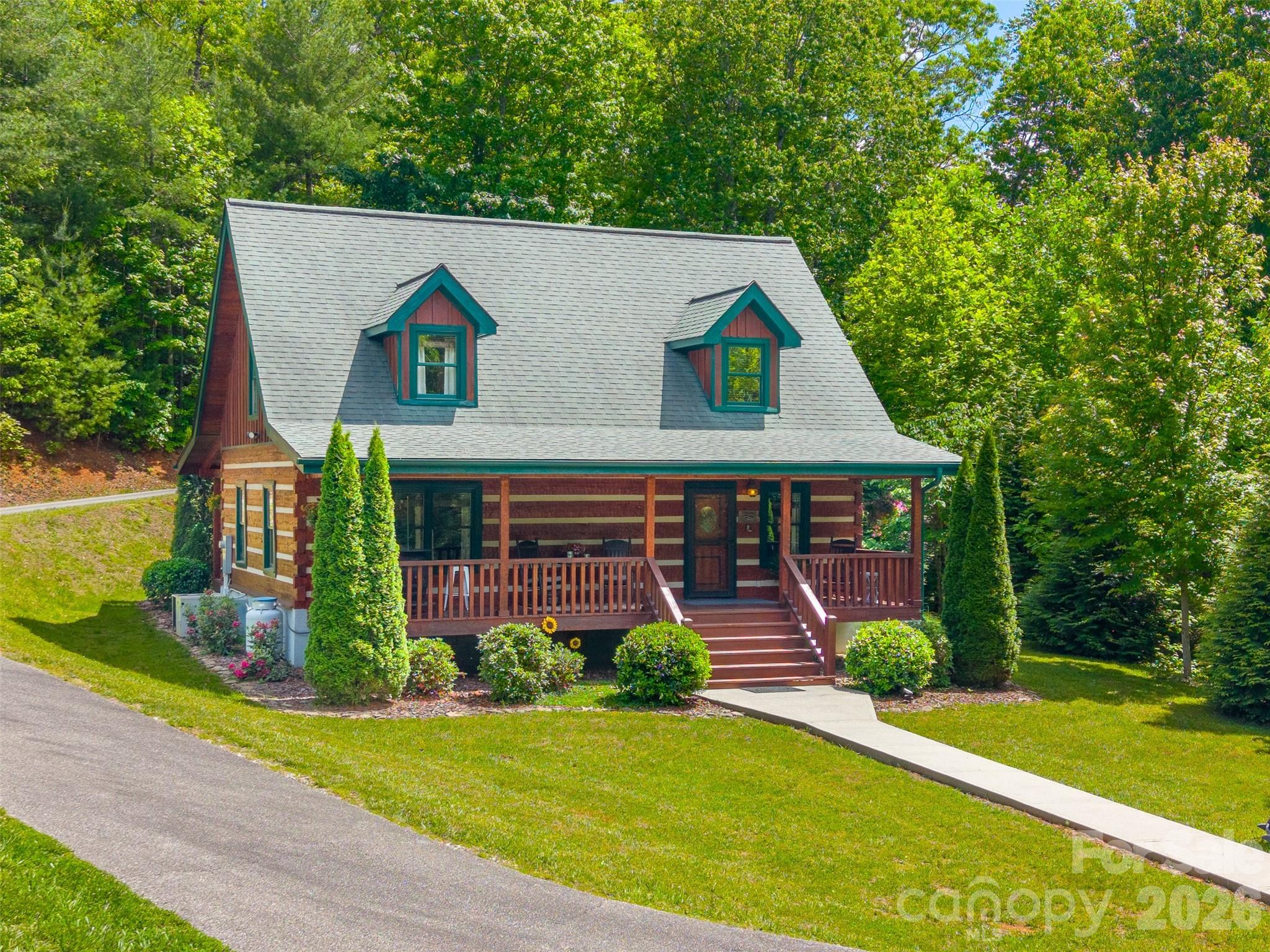 468 Old Yellow Branch Road — Robbinsville