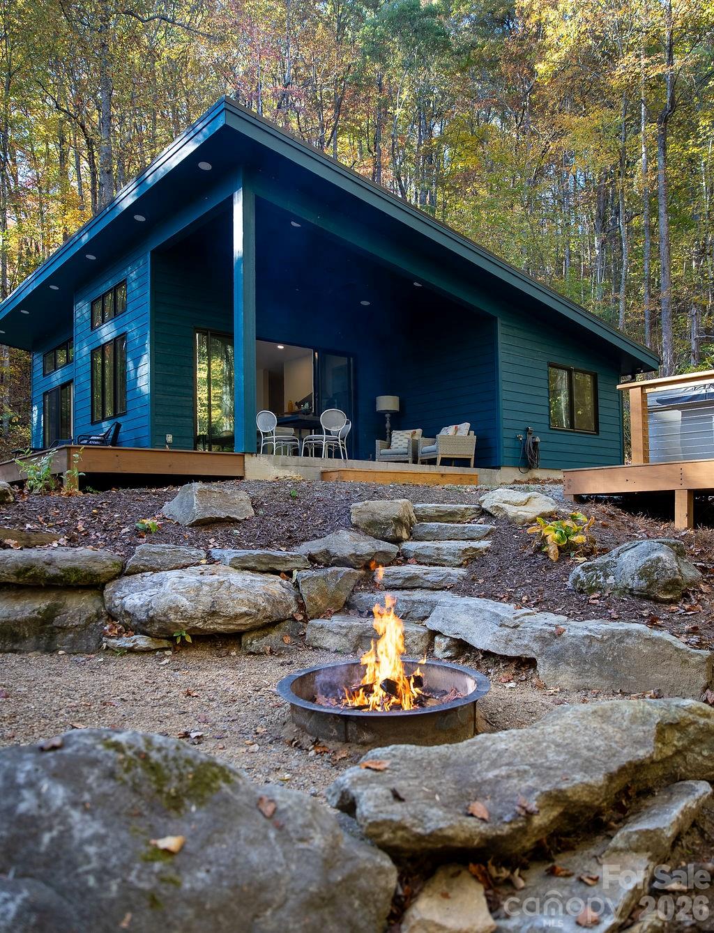 808 Mountain Cove Road — Hendersonville