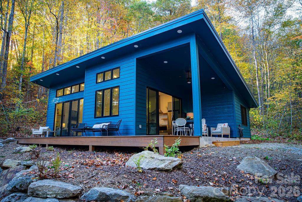 808 Mountain Cove Road — Hendersonville
