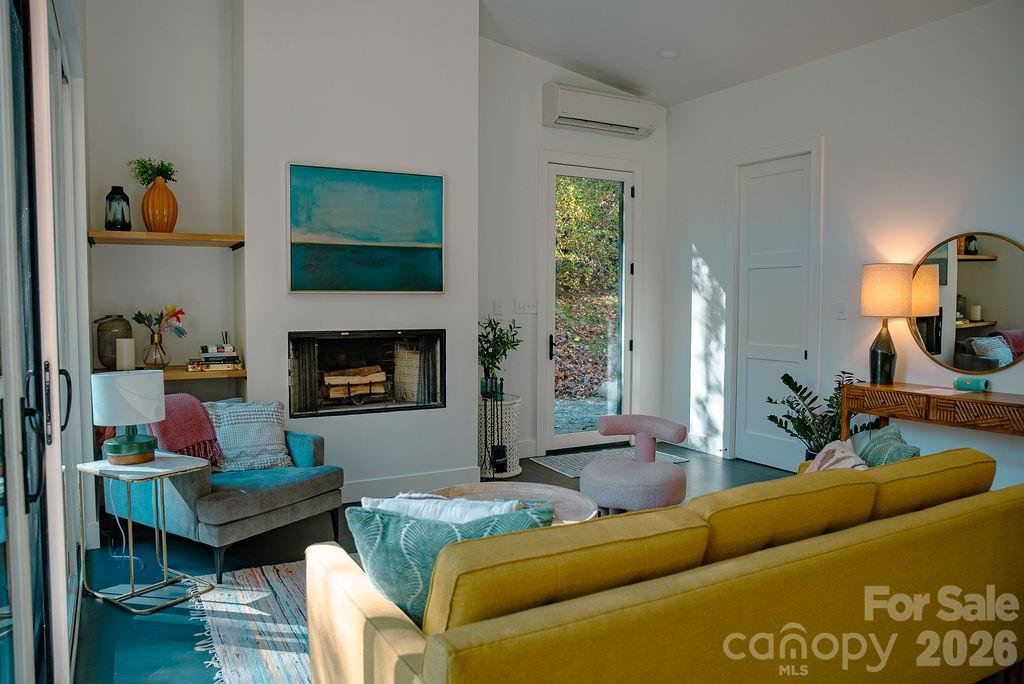 808 Mountain Cove Road — Hendersonville