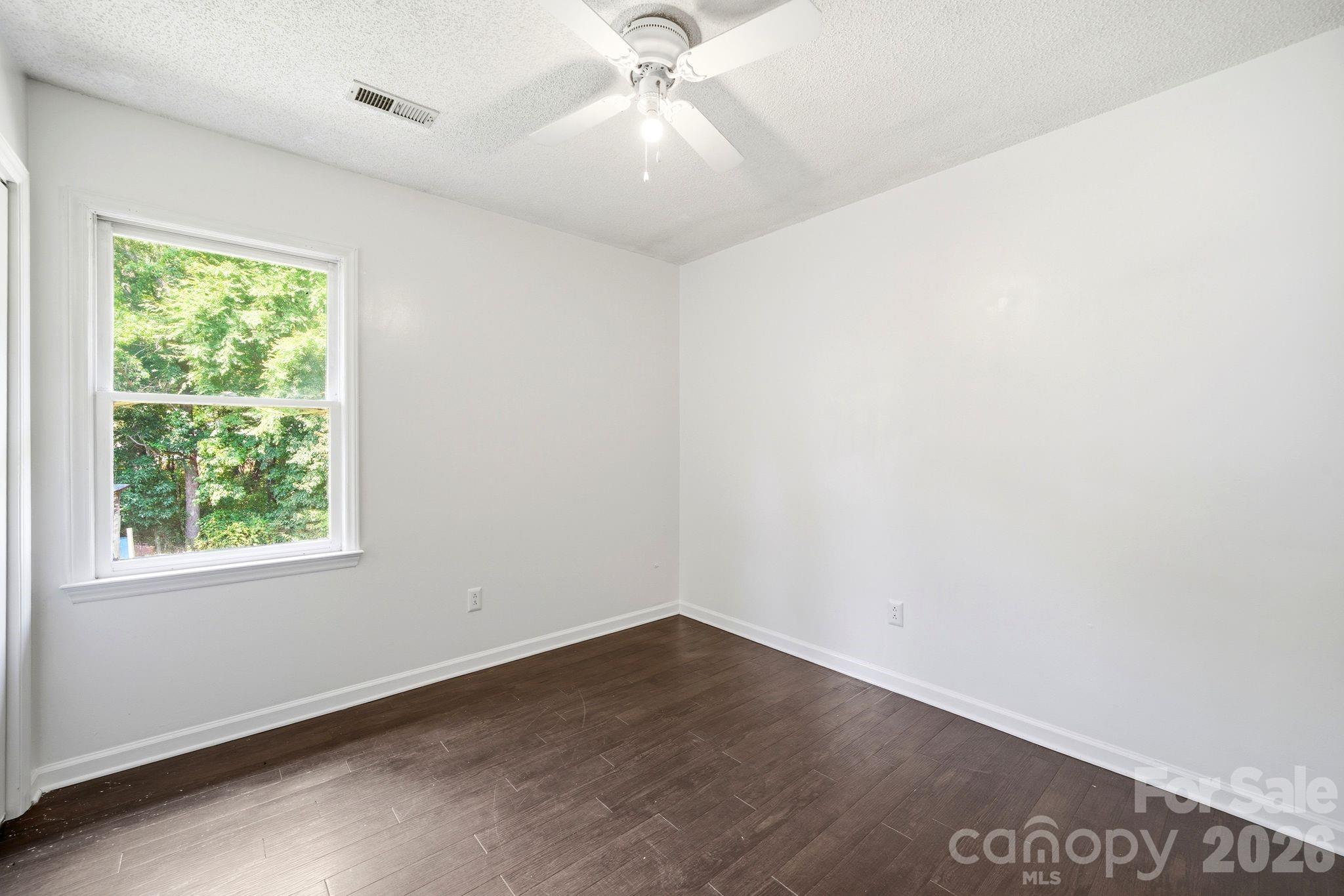 605 Brookside Drive #53 — Monroe