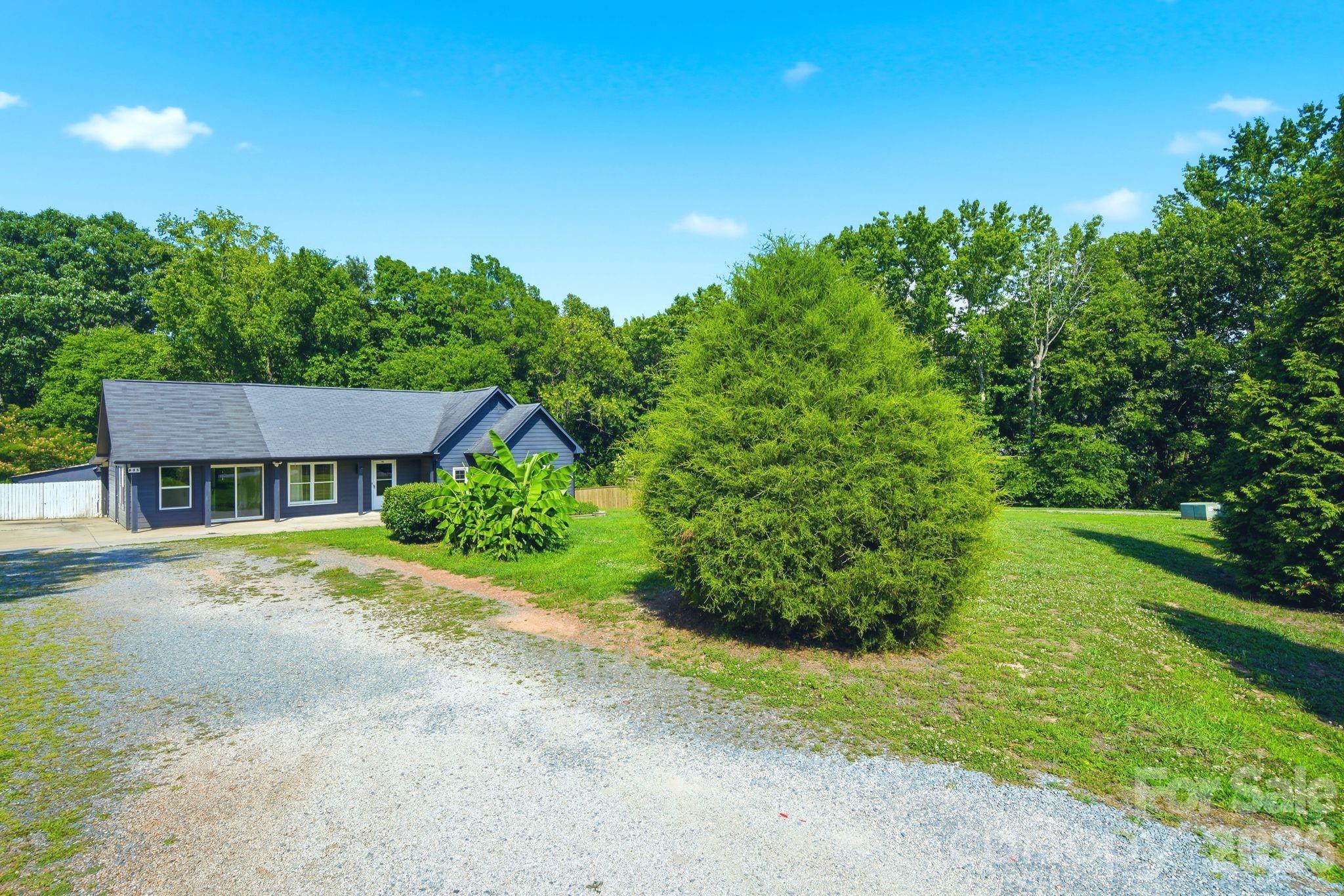 605 Brookside Drive #53 — Monroe