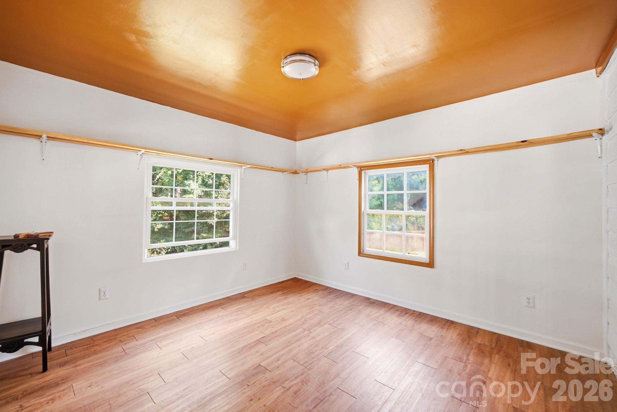 605 Brookside Drive #53 — Monroe