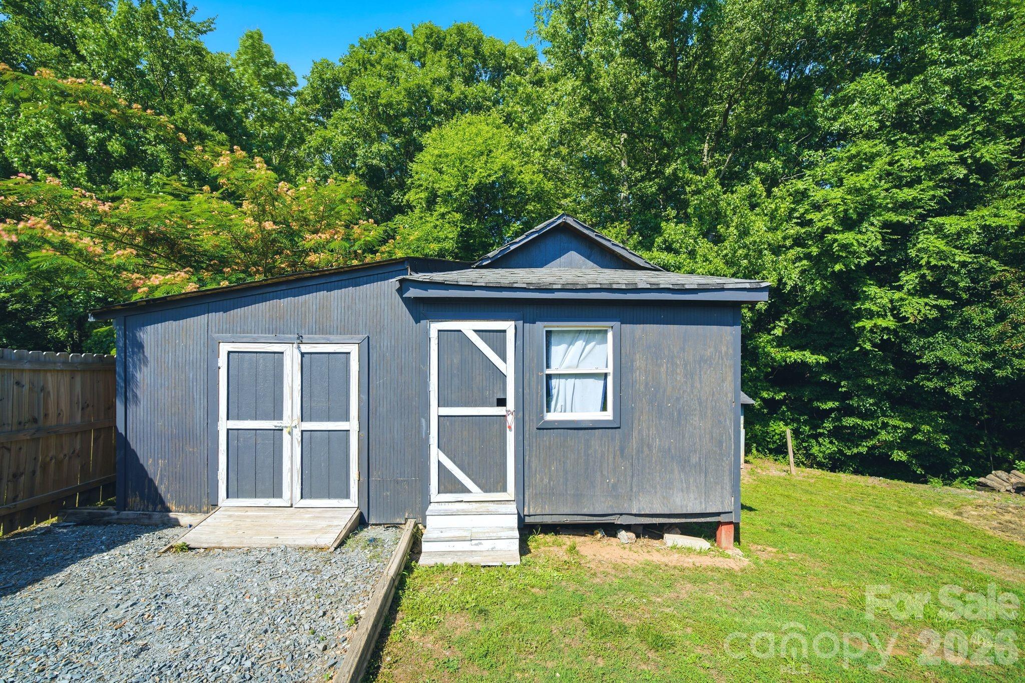 605 Brookside Drive #53 — Monroe