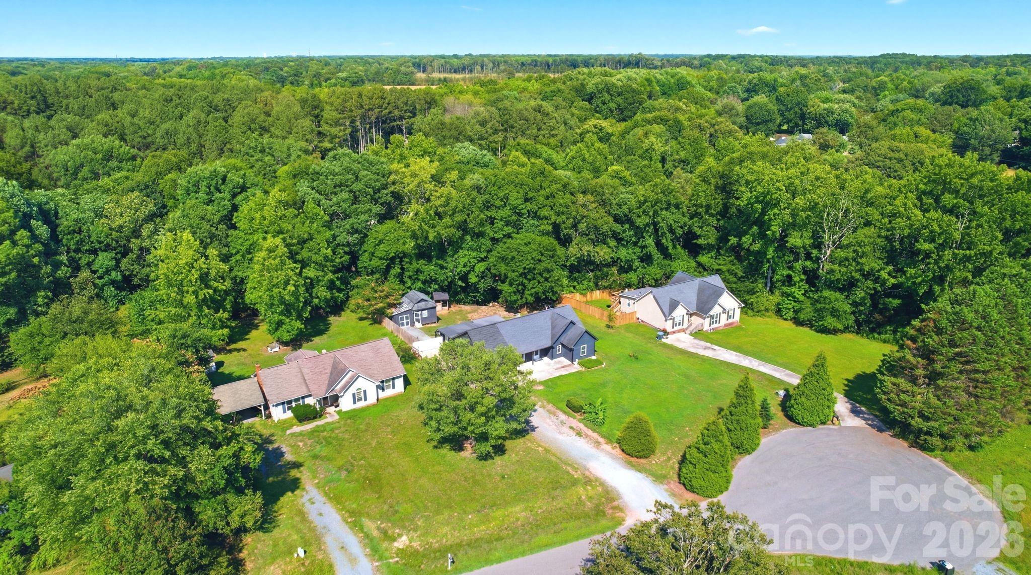 605 Brookside Drive #53 — Monroe