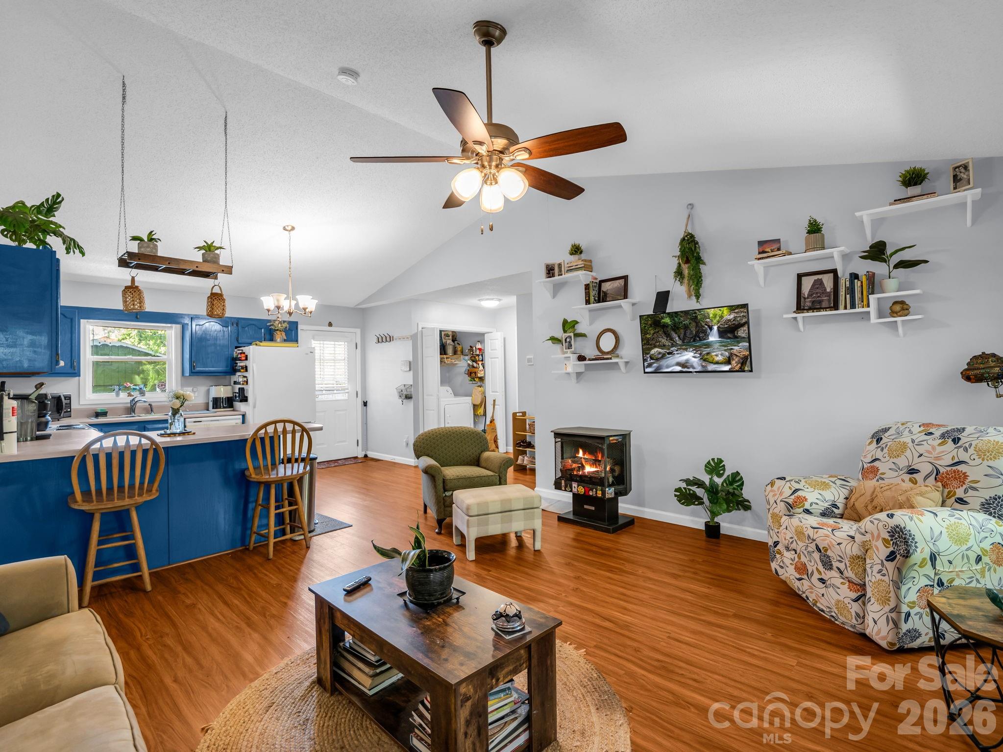 23 Peace Street — Asheville