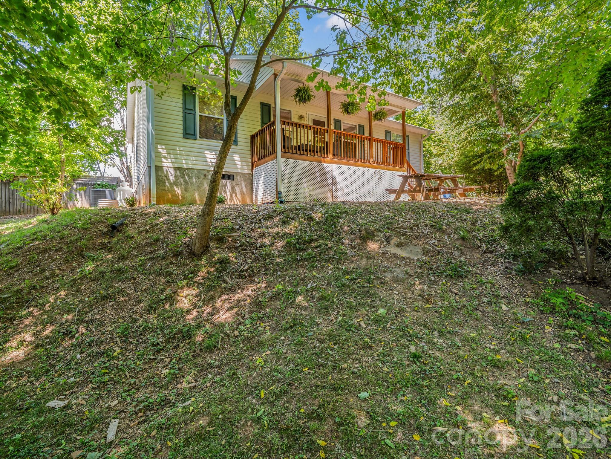 23 Peace Street — Asheville