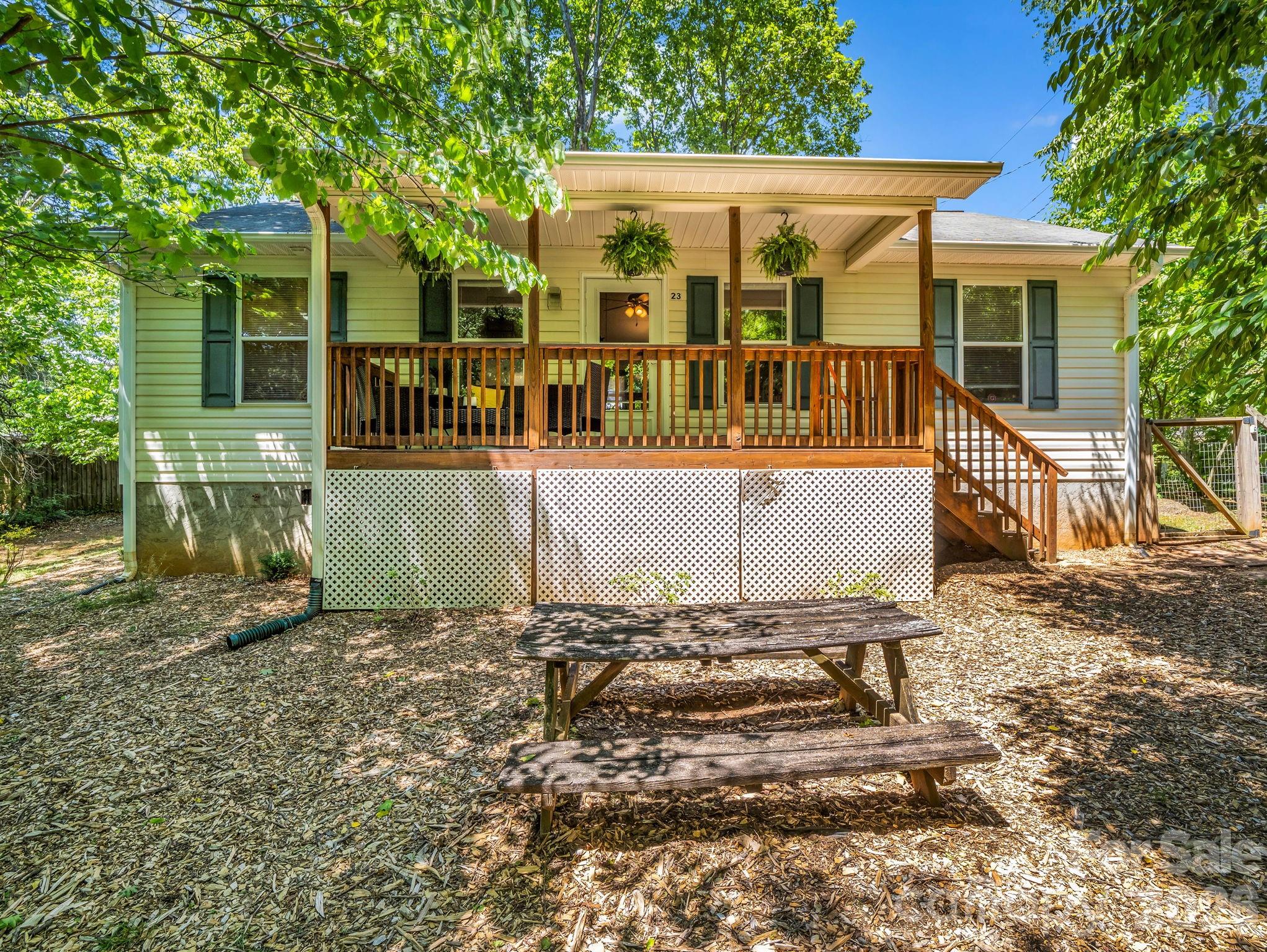 23 Peace Street — Asheville
