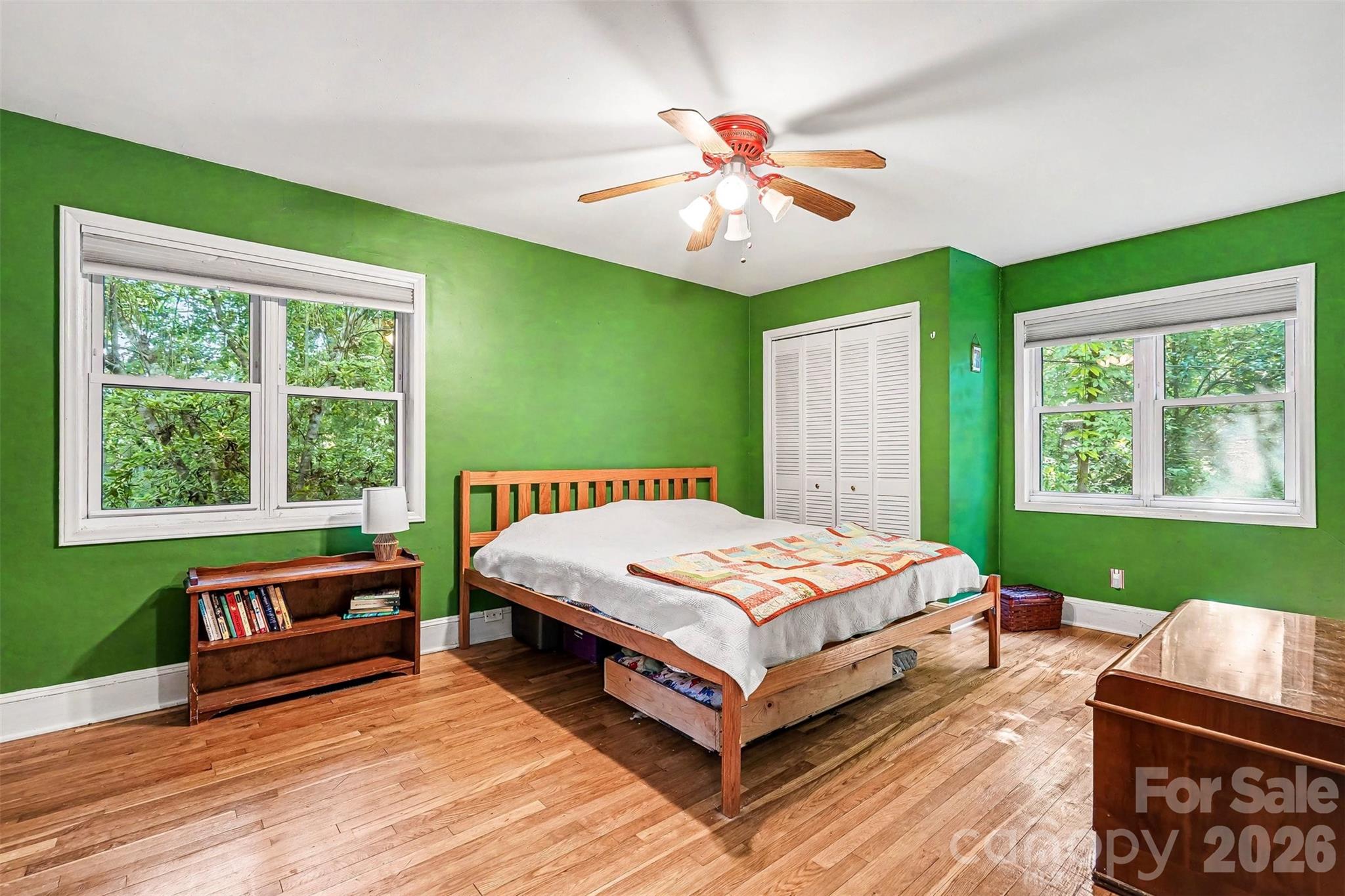 812 Saint Michaels Lane — Gastonia