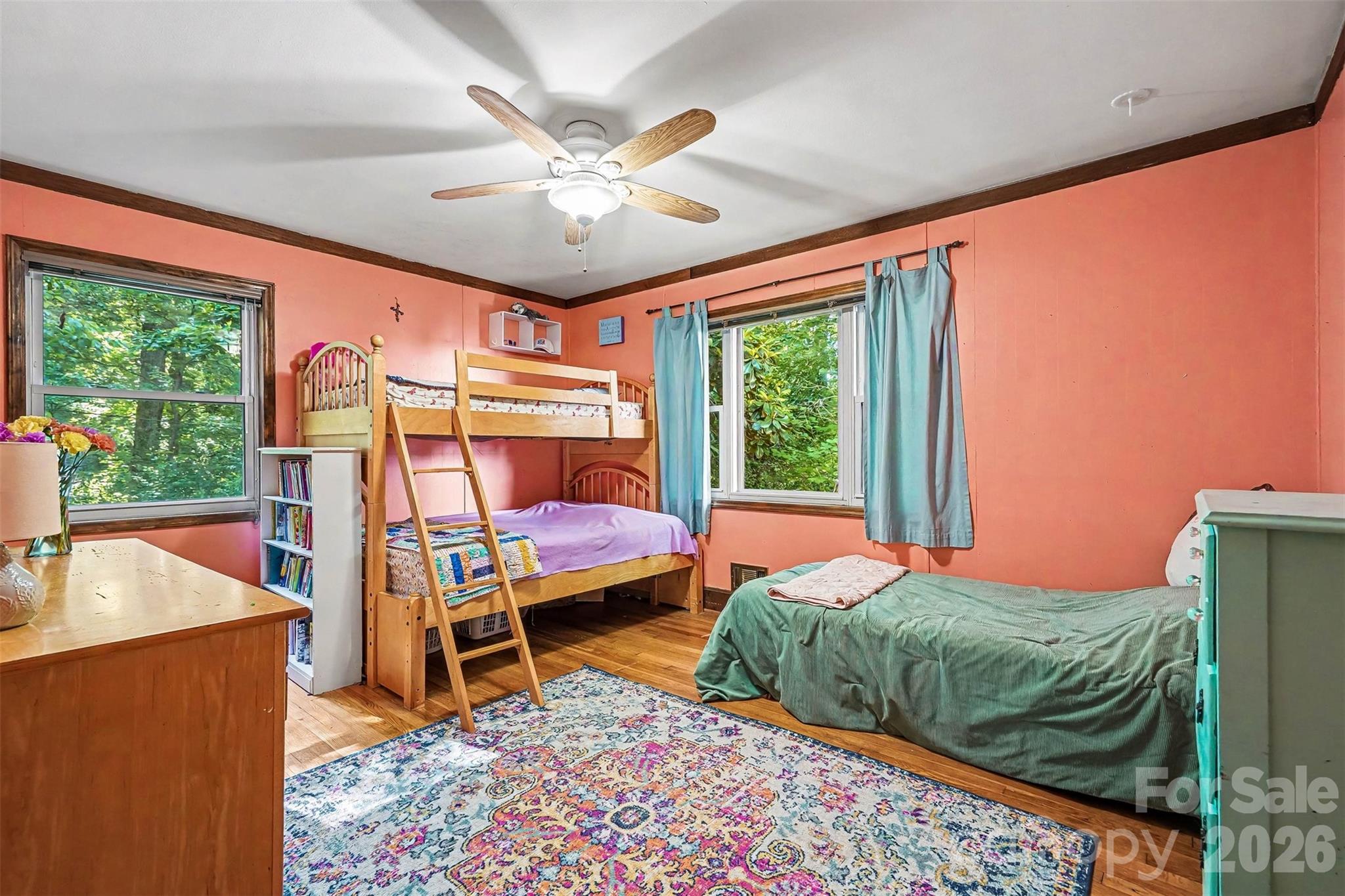812 Saint Michaels Lane — Gastonia