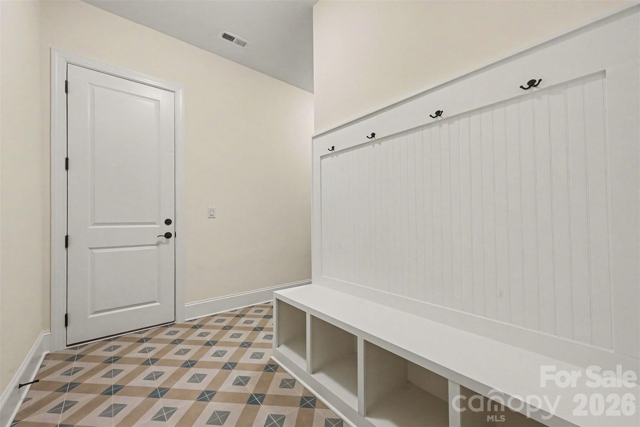 131 High Lake Drive — Statesville
