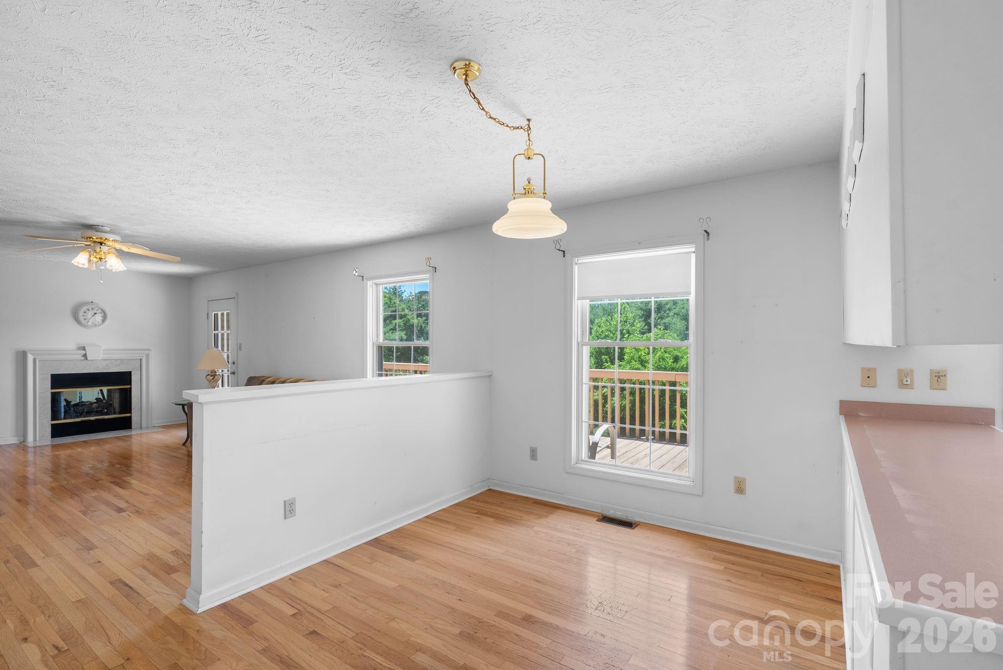 28 Song Bird Lane — Weaverville