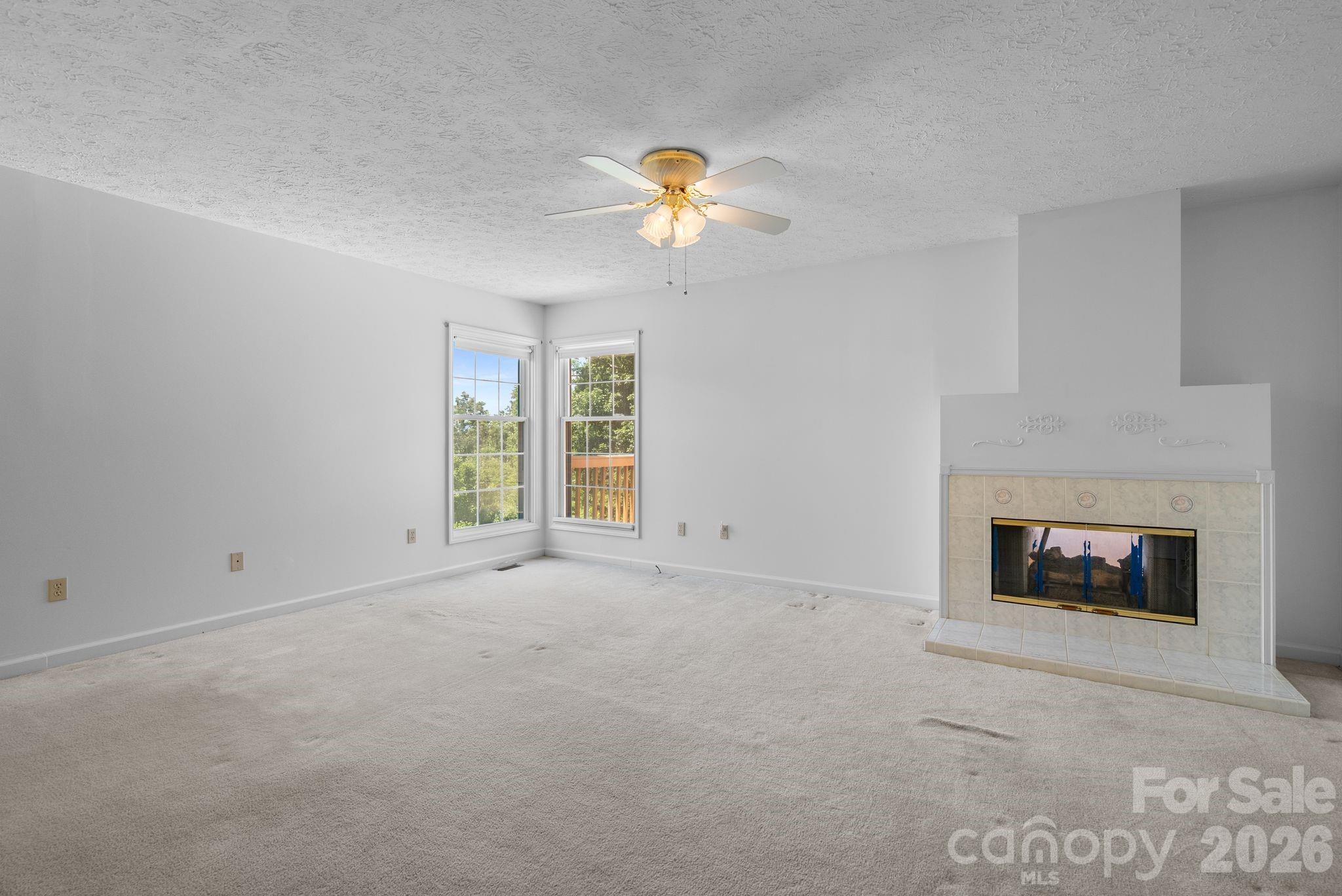 28 Song Bird Lane — Weaverville