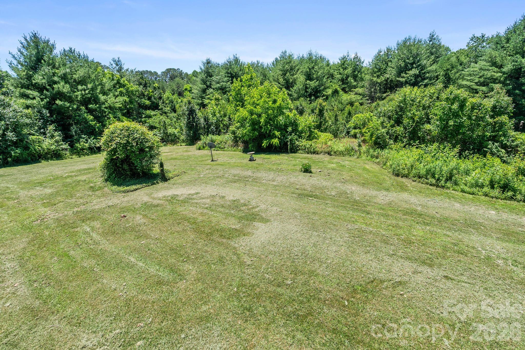 28 Song Bird Lane — Weaverville