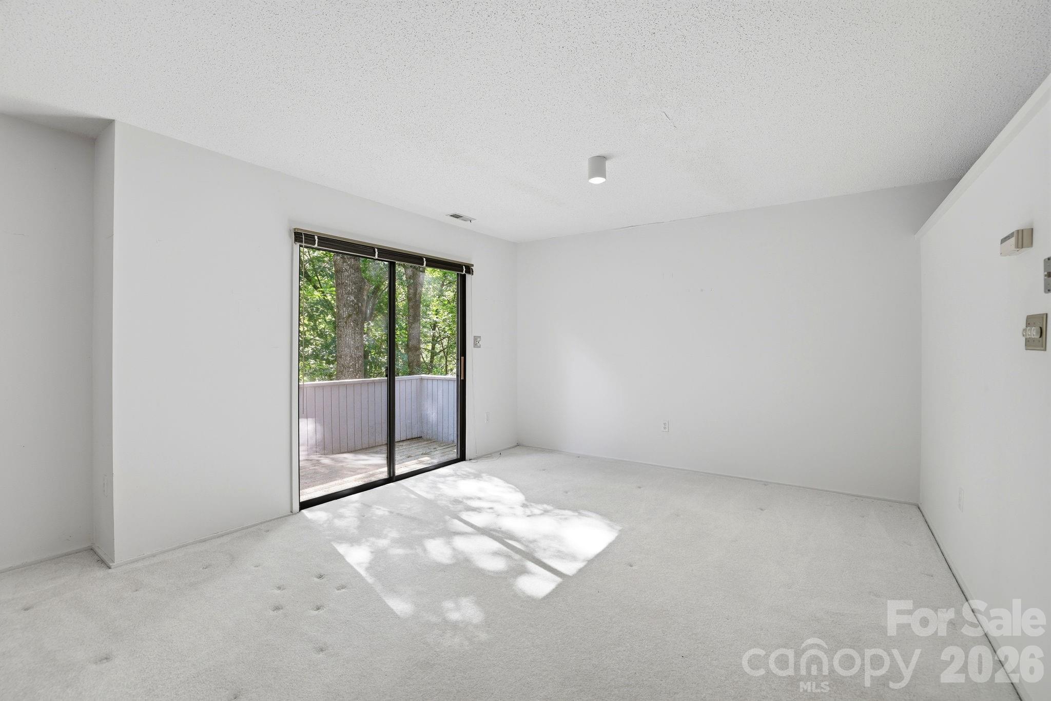 3423 Tinkerbell Lane — Charlotte