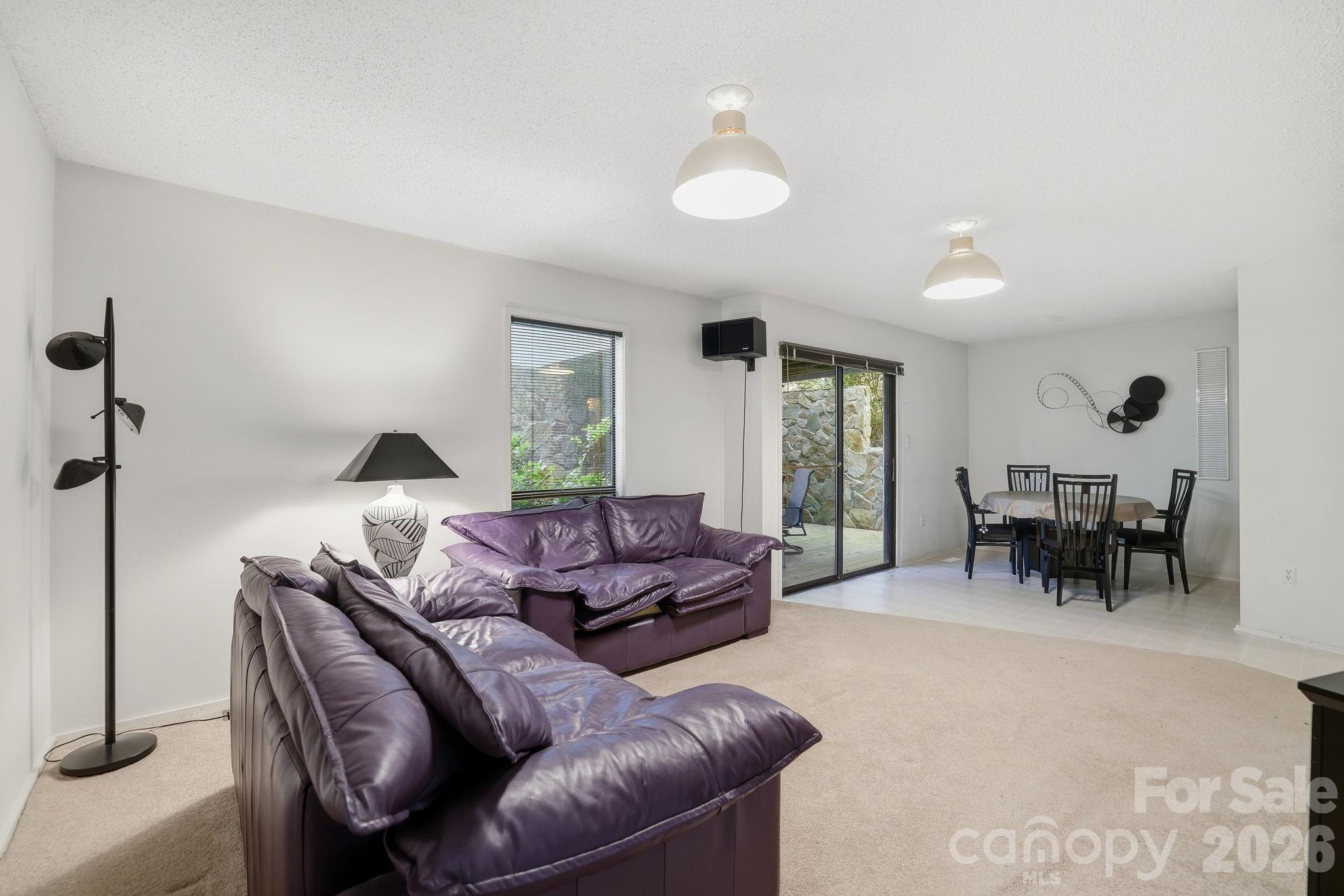 3423 Tinkerbell Lane — Charlotte