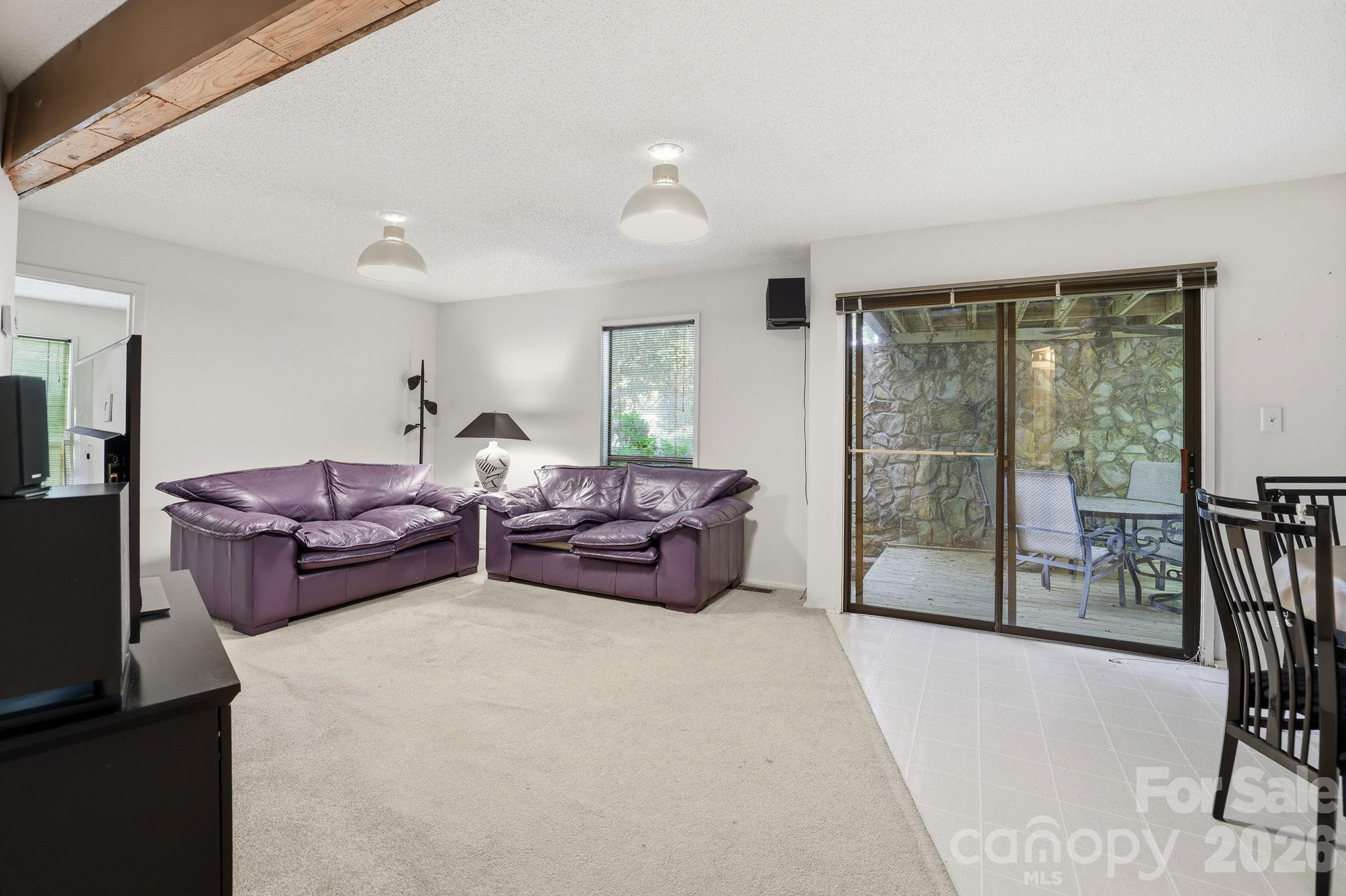 3423 Tinkerbell Lane — Charlotte