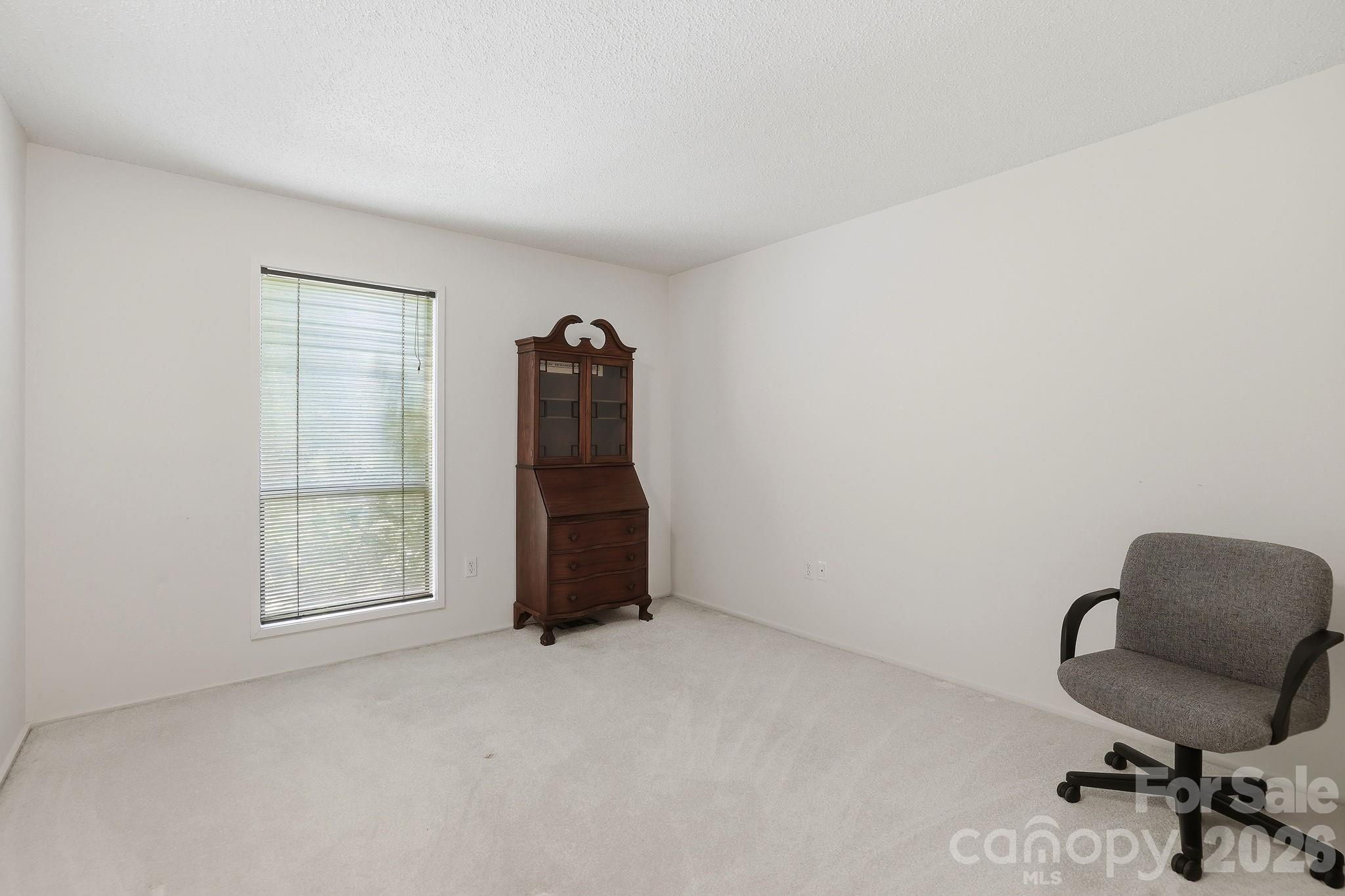 3423 Tinkerbell Lane — Charlotte