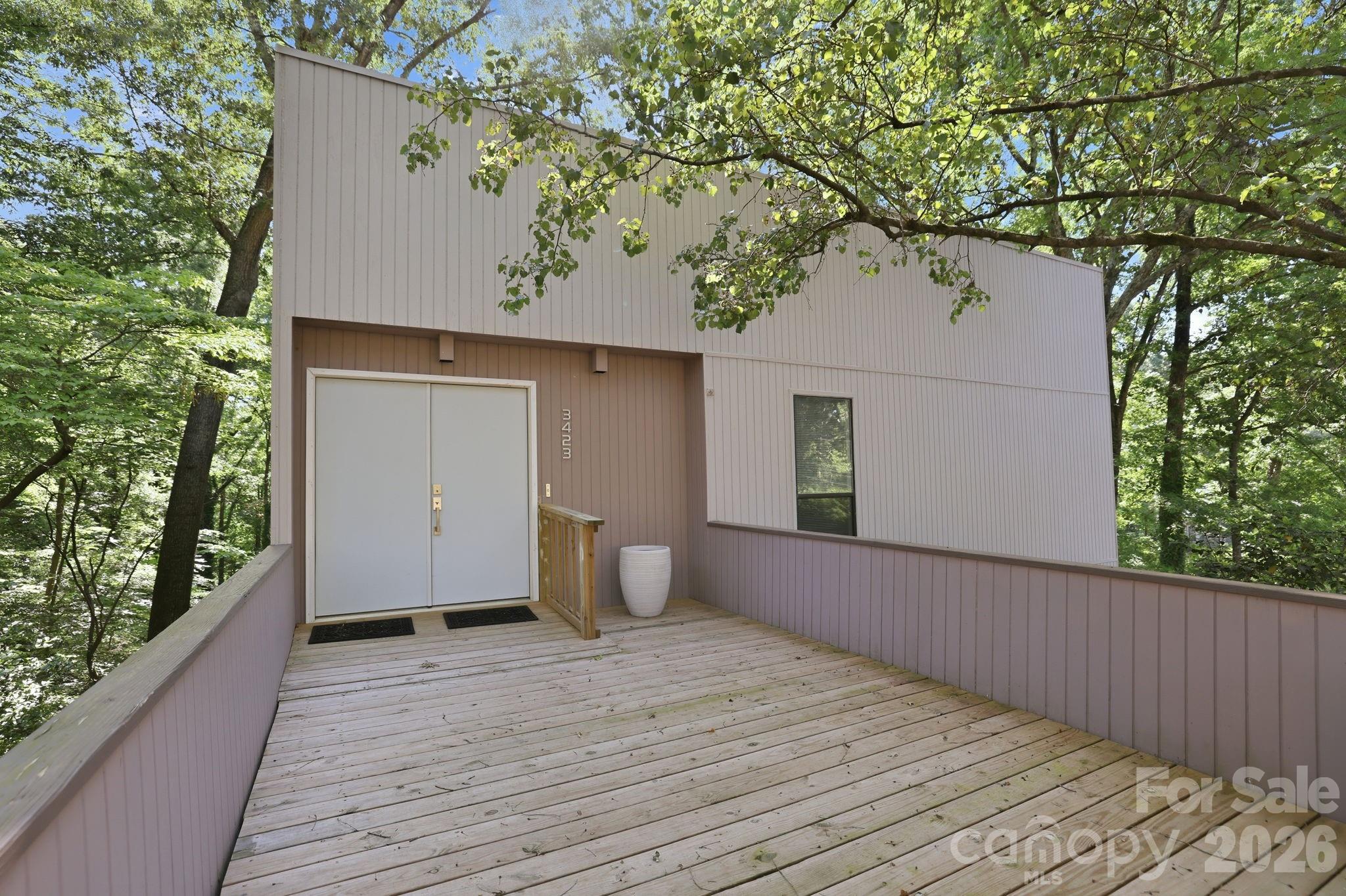 3423 Tinkerbell Lane — Charlotte