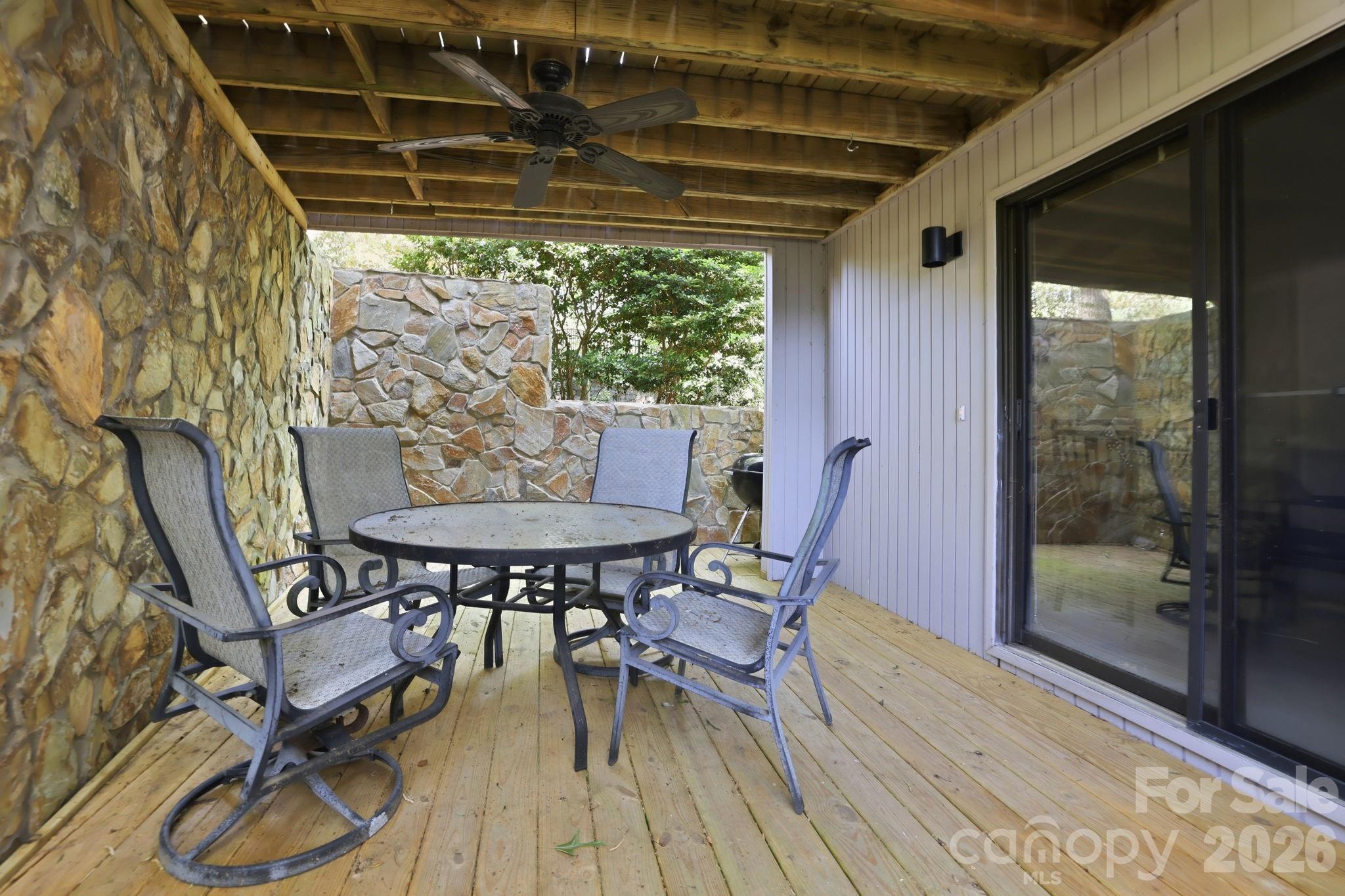 3423 Tinkerbell Lane — Charlotte