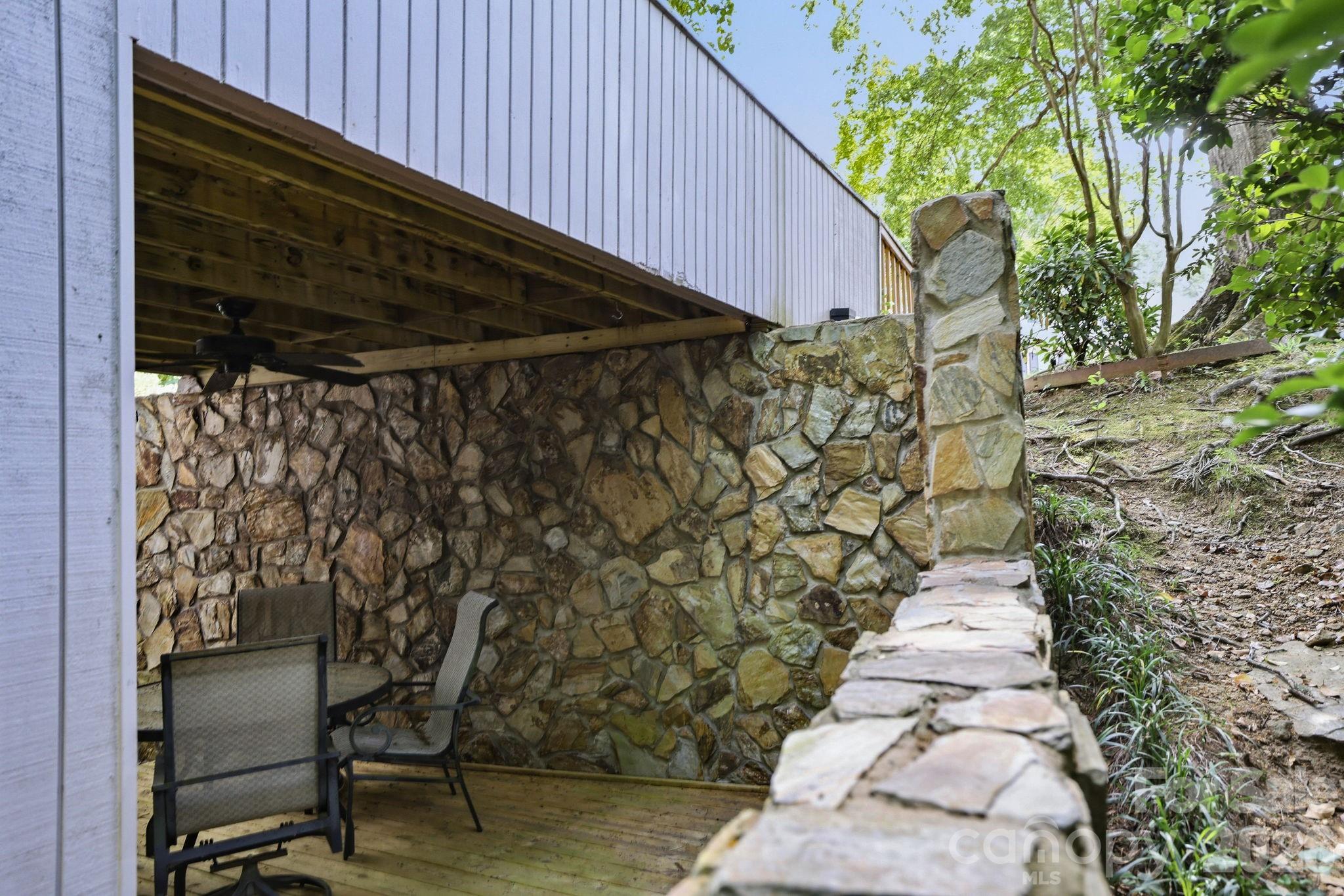 3423 Tinkerbell Lane — Charlotte