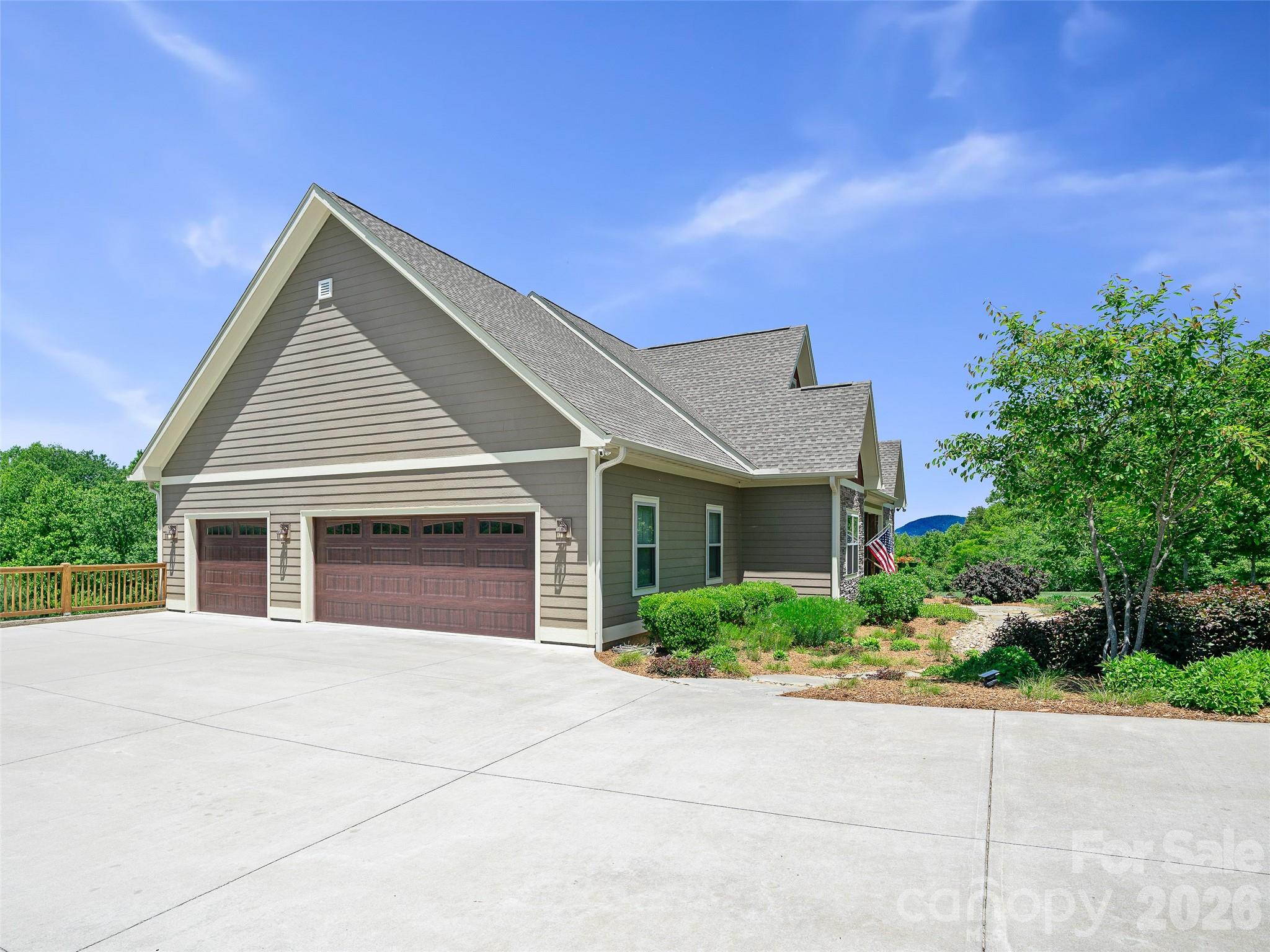 58 Sunny Morning Court — Hendersonville