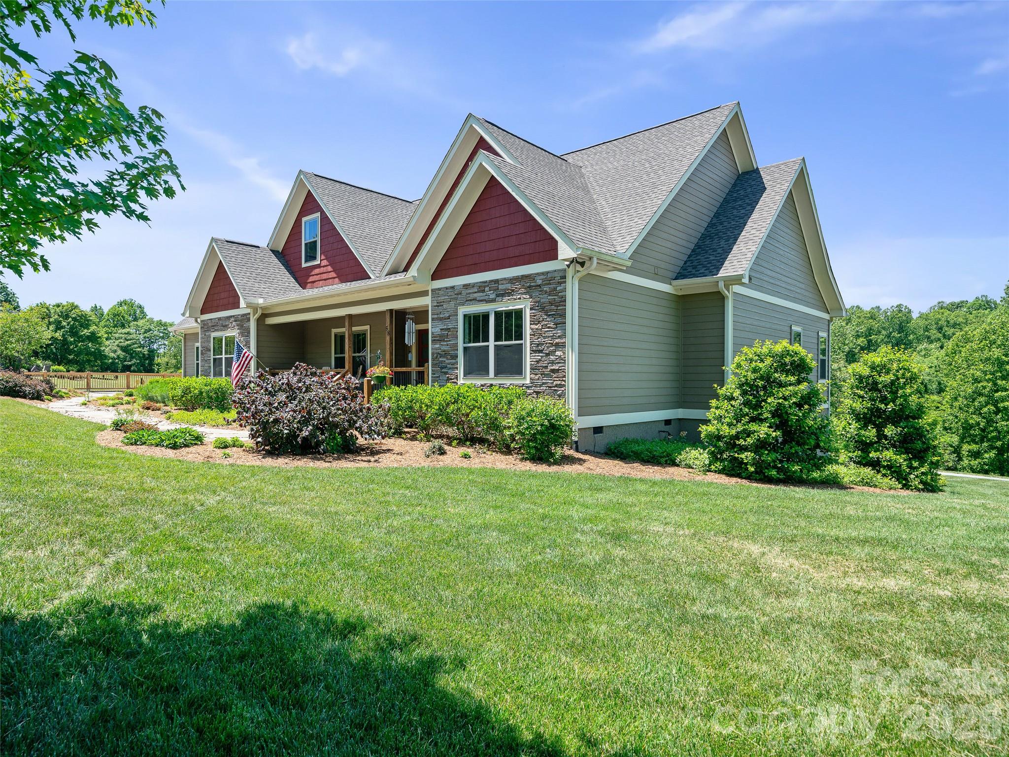 58 Sunny Morning Court — Hendersonville
