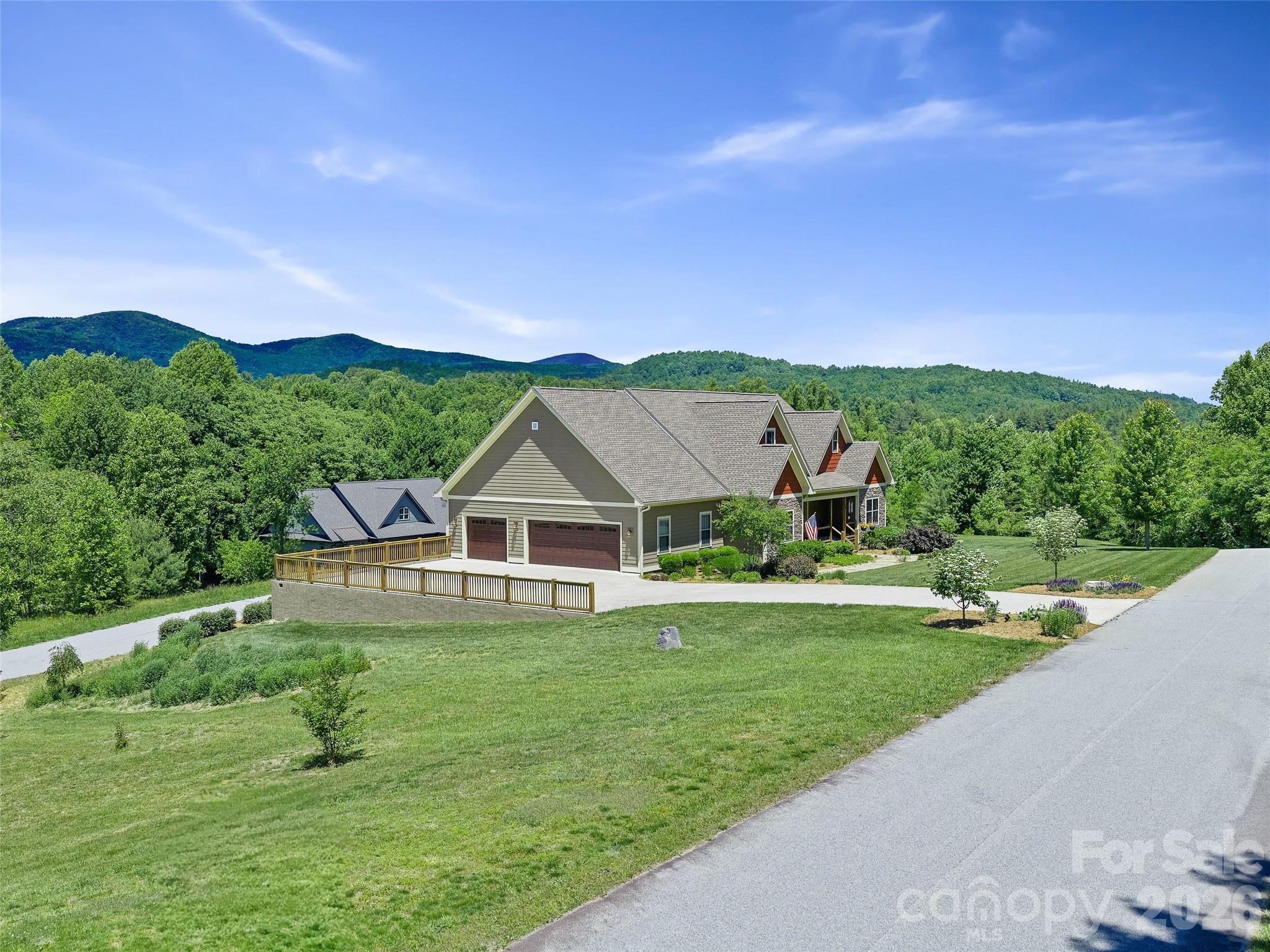 58 Sunny Morning Court — Hendersonville