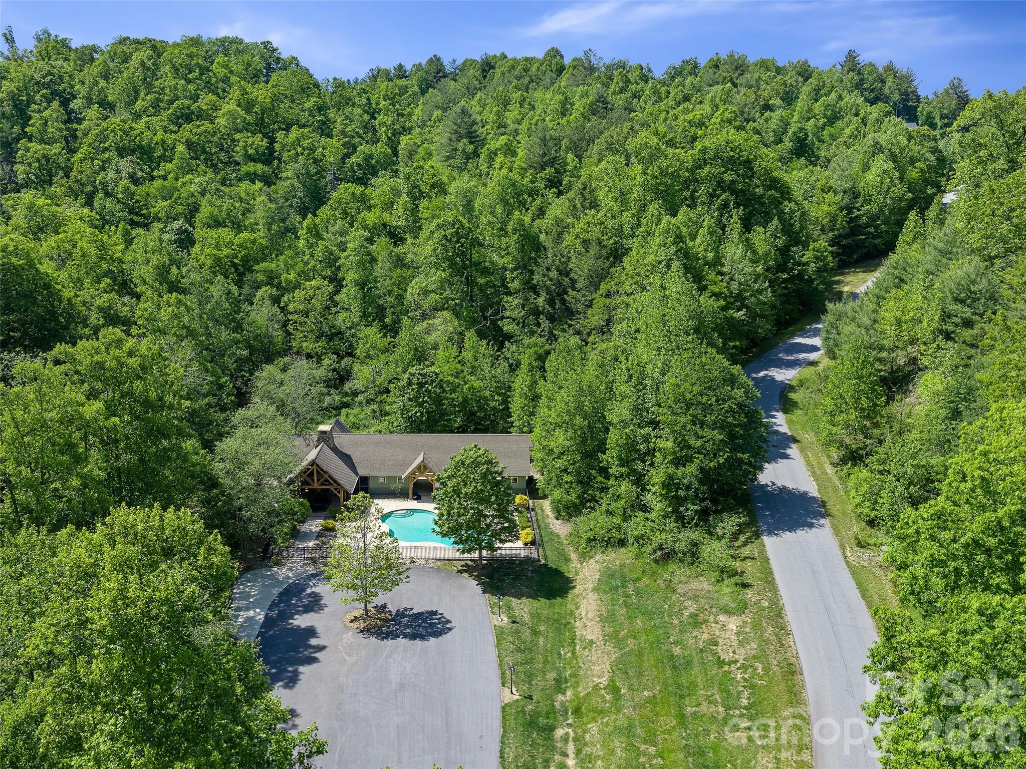 58 Sunny Morning Court — Hendersonville