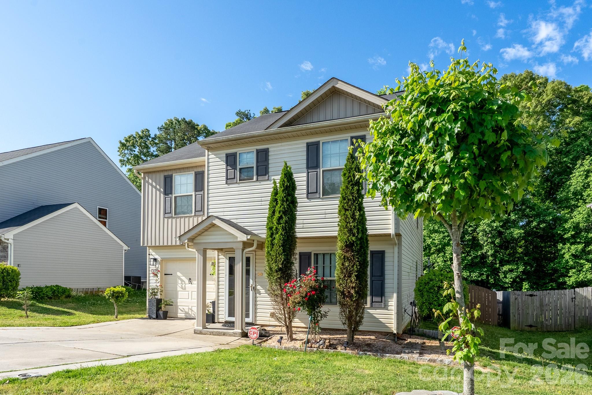 7329 Hidden Creek Drive — Charlotte