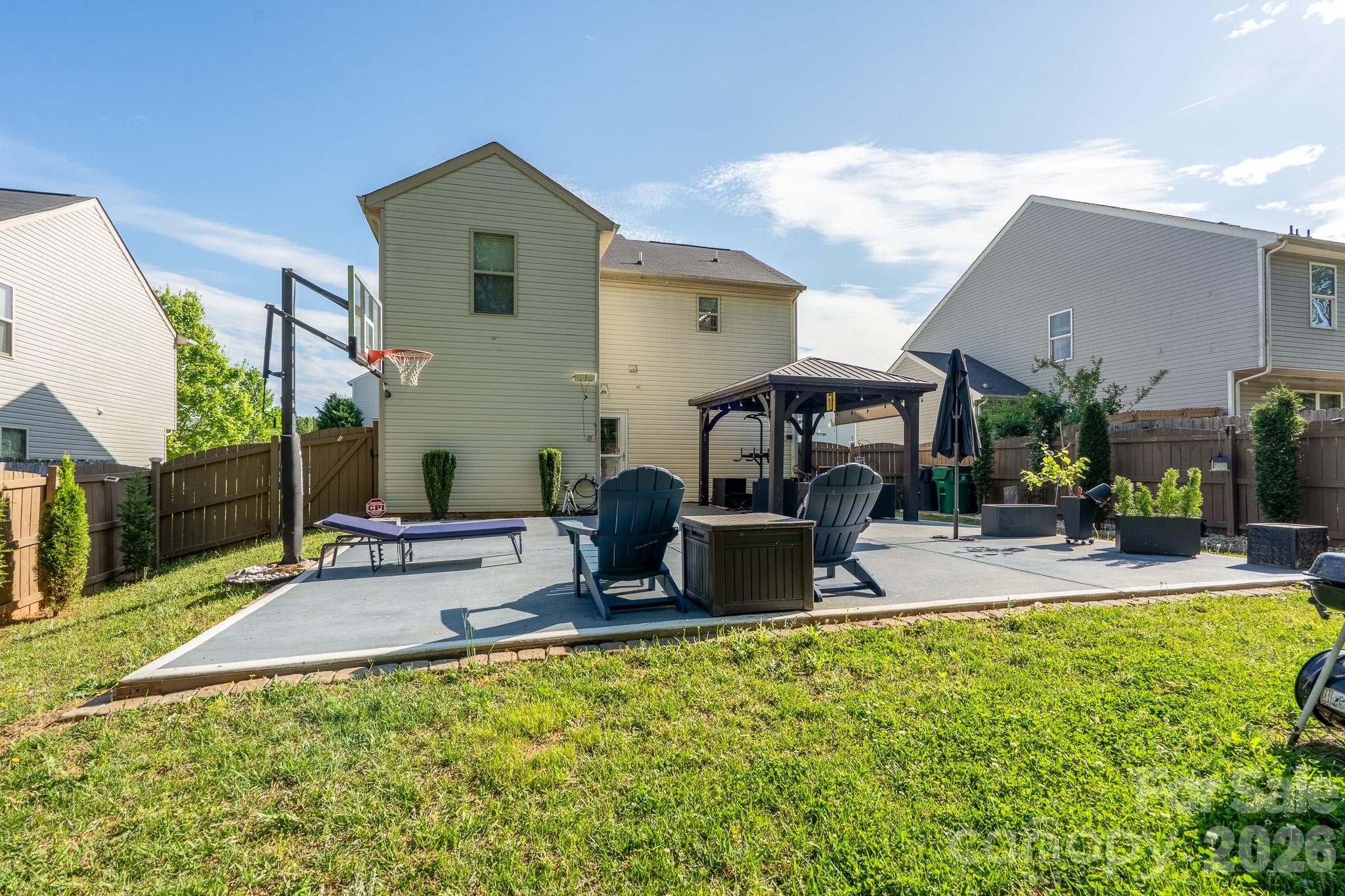 7329 Hidden Creek Drive — Charlotte