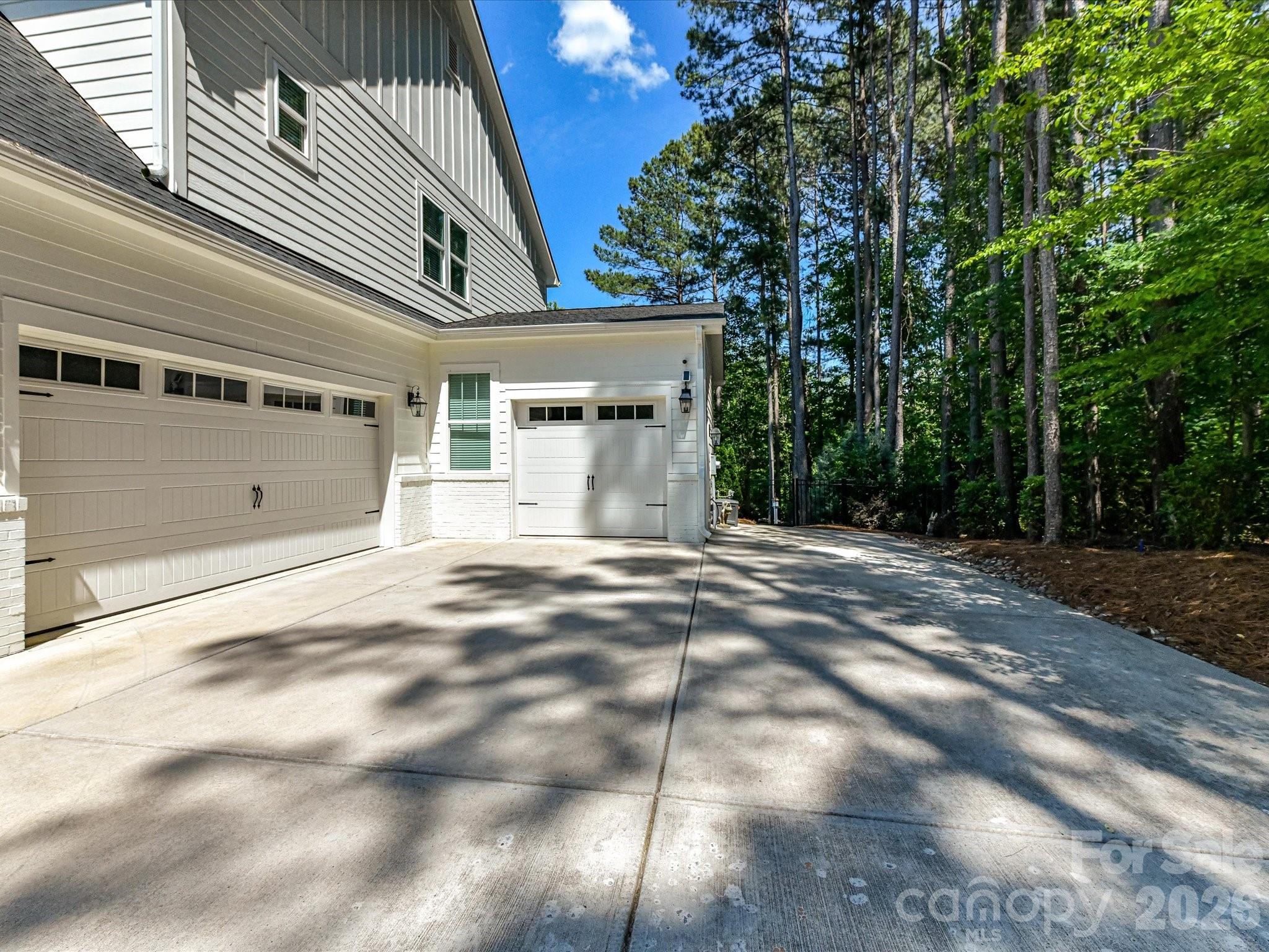 202 Streamwood Road — Troutman