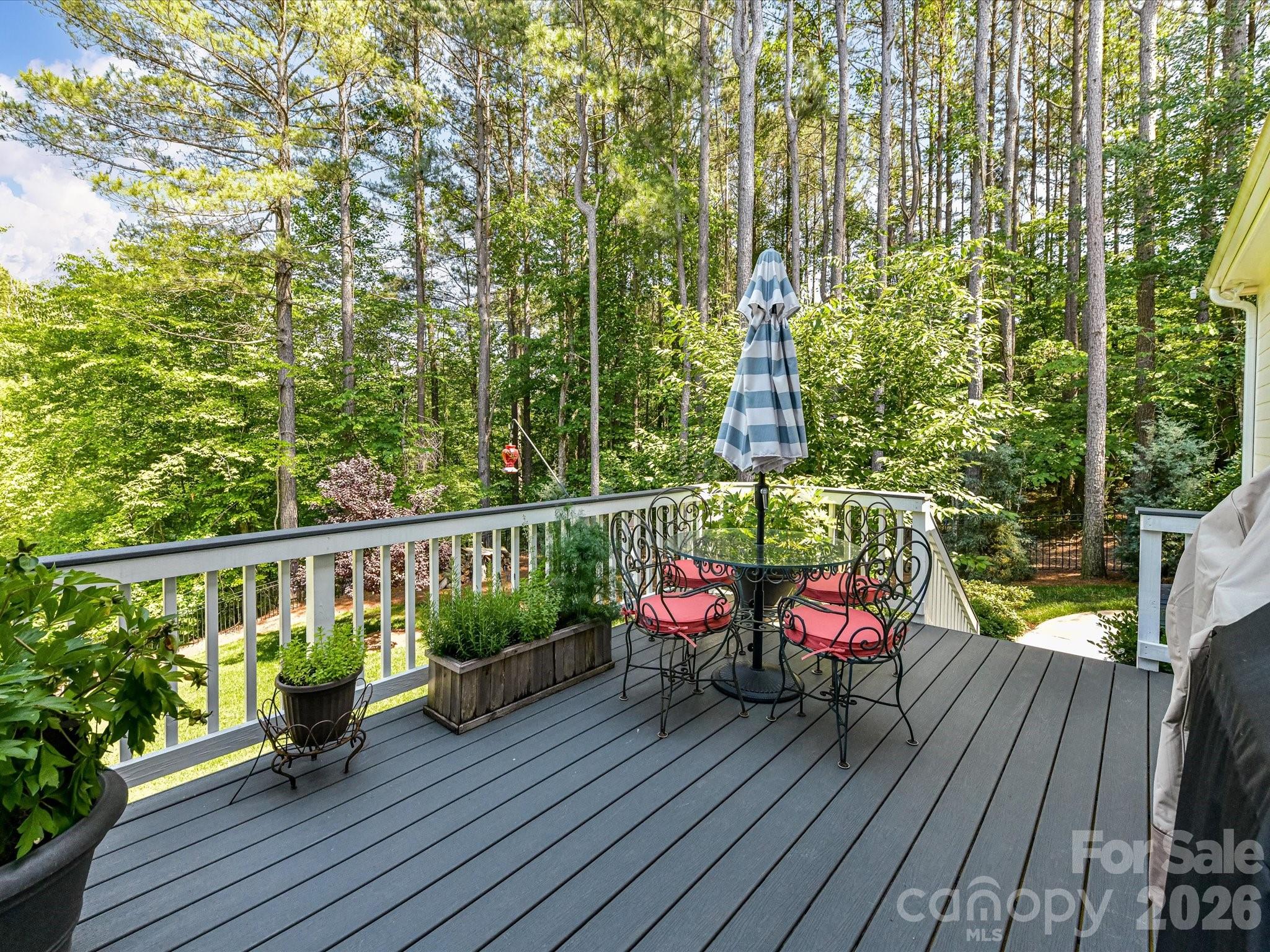 202 Streamwood Road — Troutman