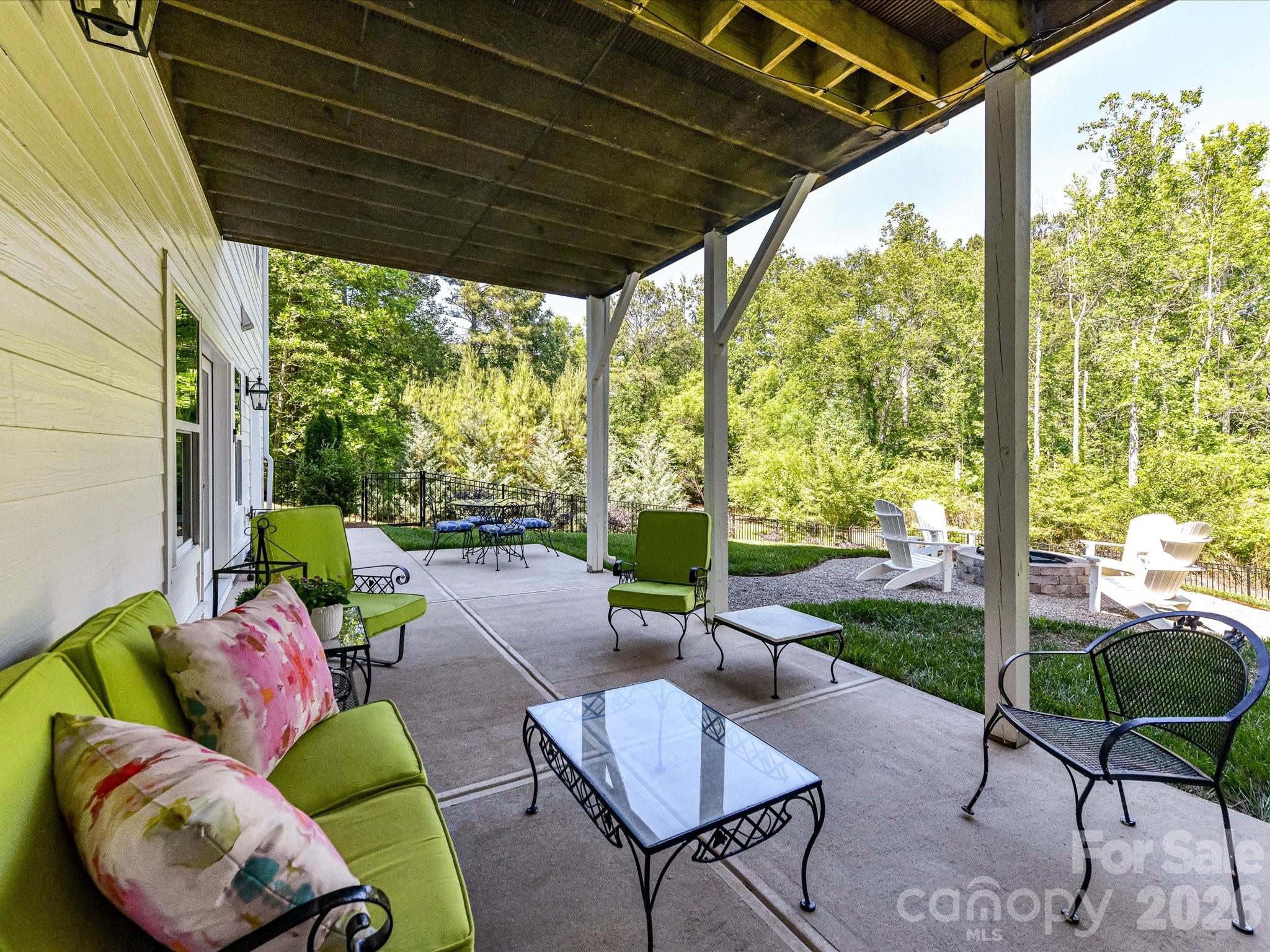 202 Streamwood Road — Troutman