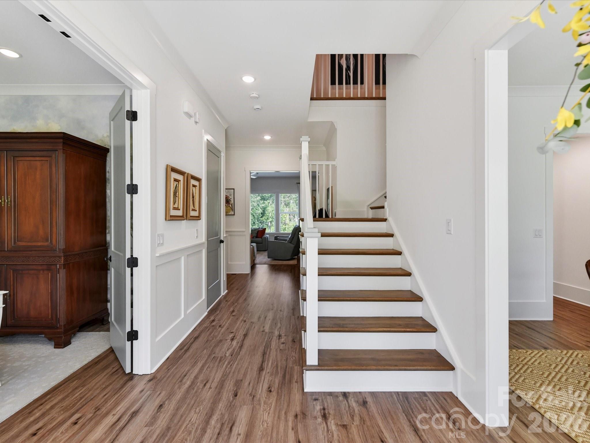 202 Streamwood Road — Troutman