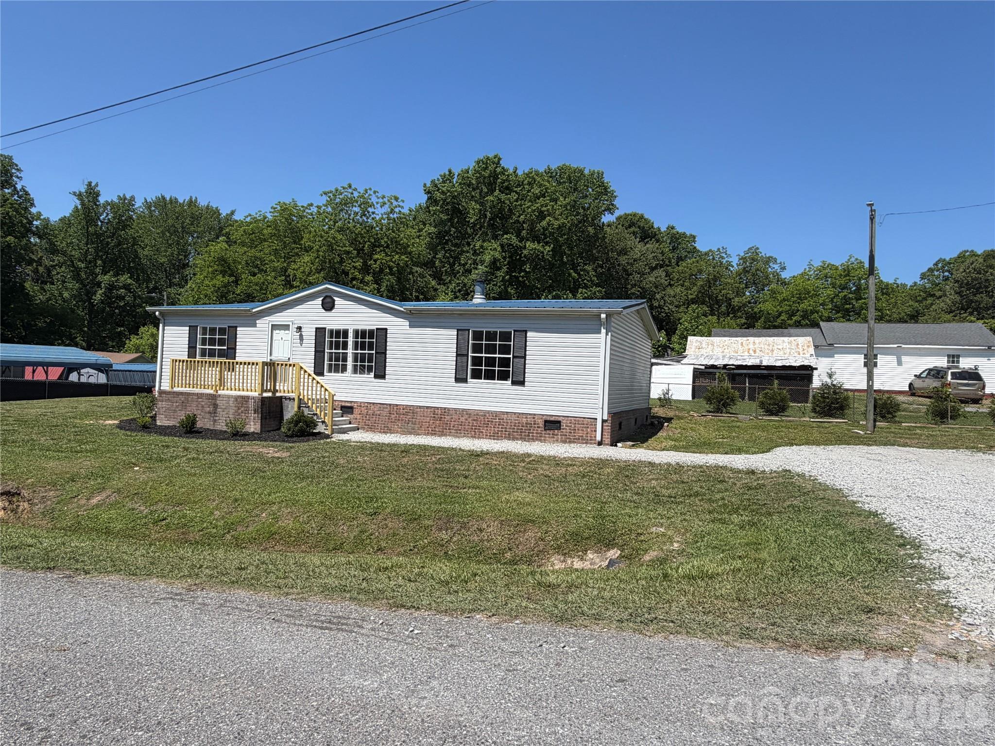 222 E Maine Avenue — Bessemer City