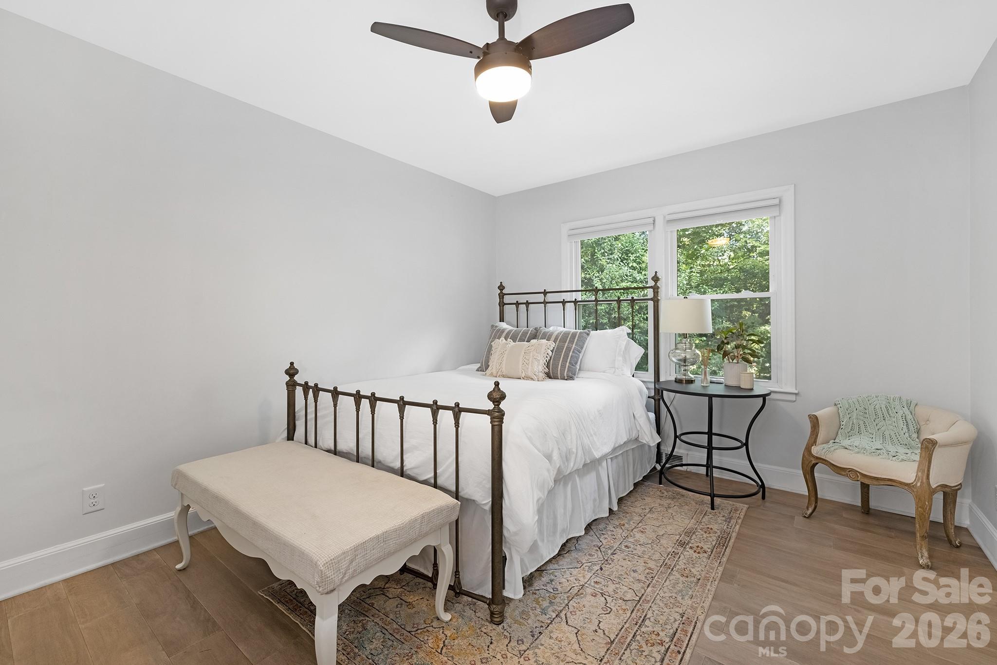 6213 Sharon Road — Charlotte