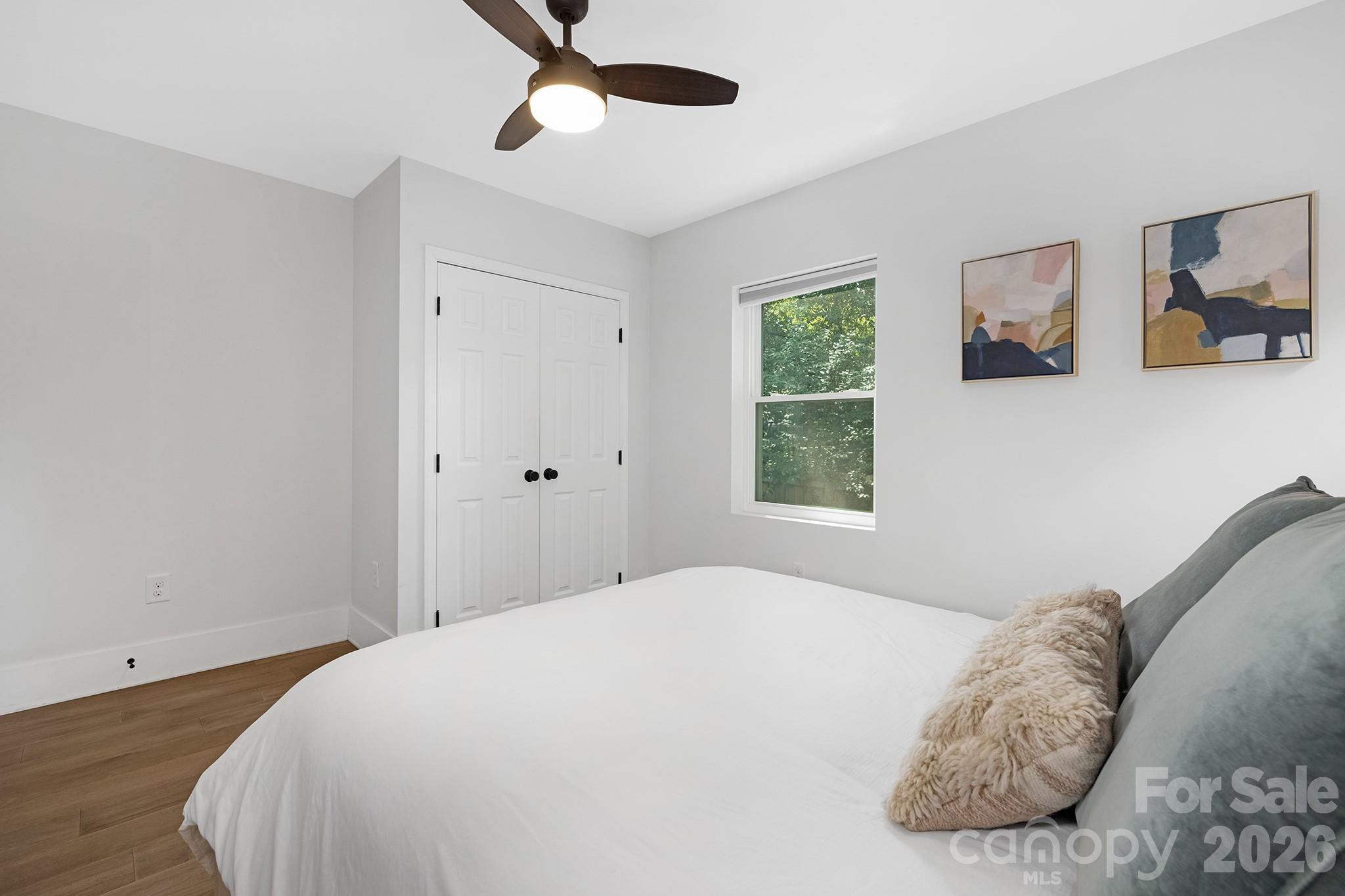 6213 Sharon Road — Charlotte