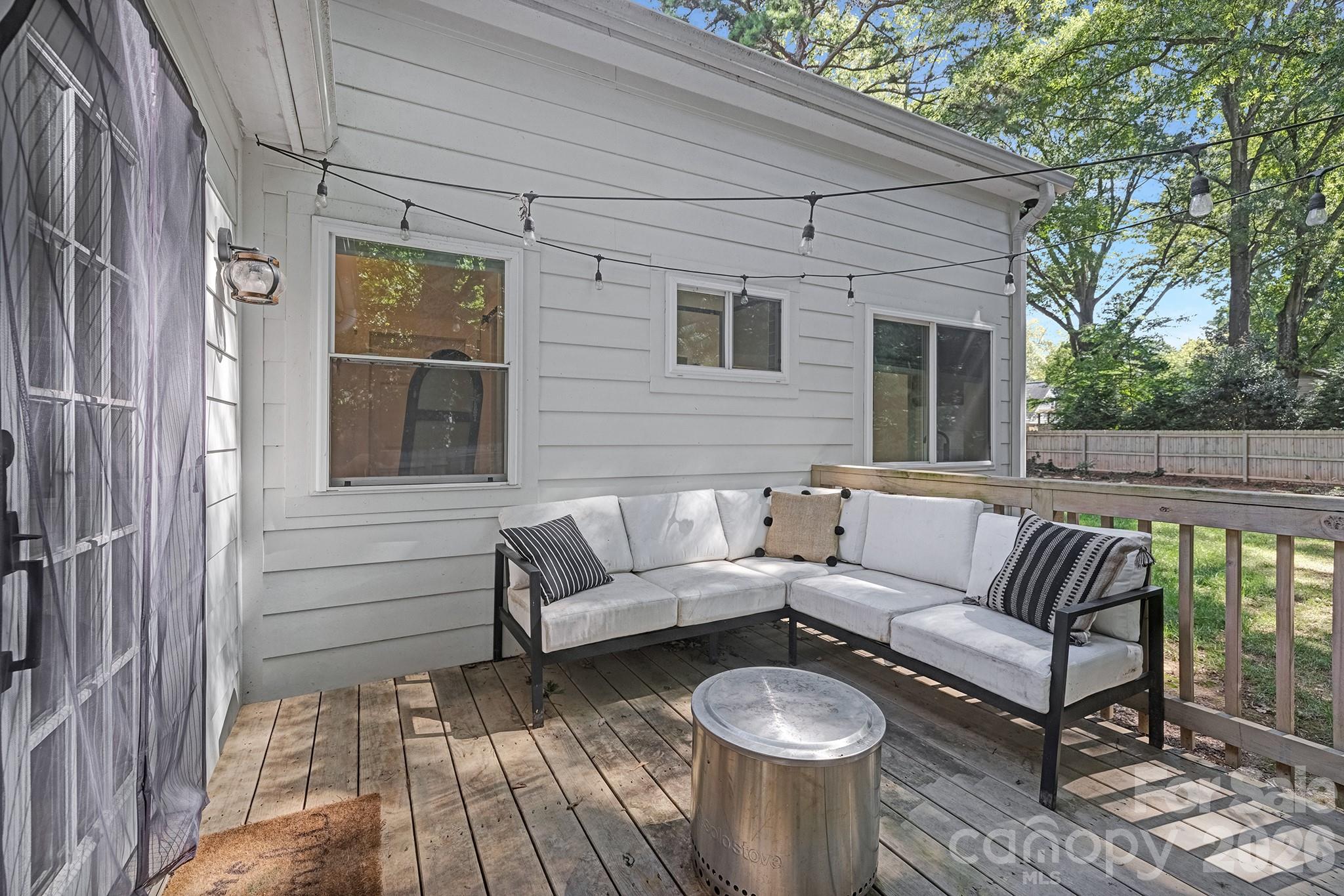 6213 Sharon Road — Charlotte