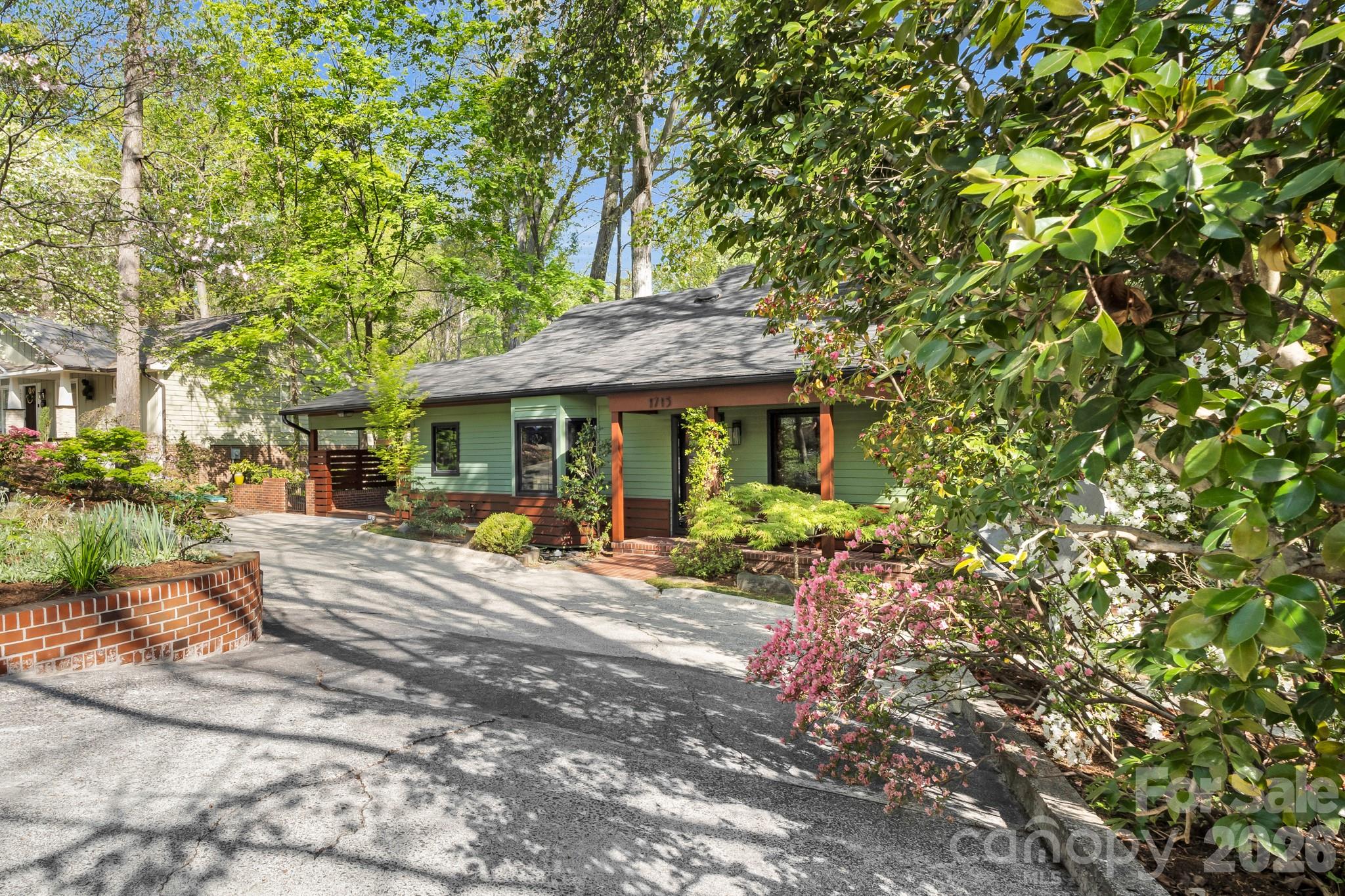 1715 Buena Vista Road — Winston Salem