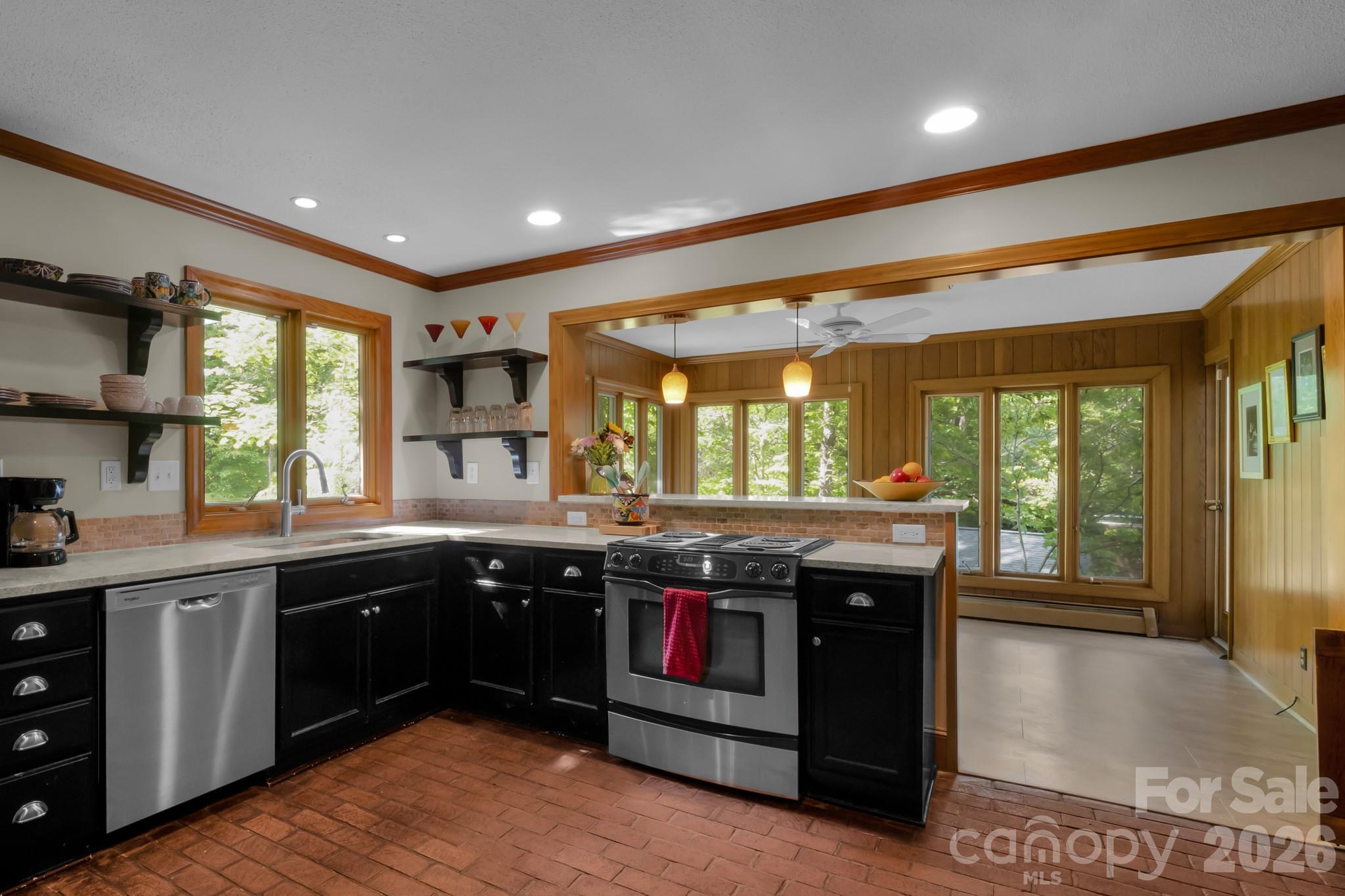 1715 Buena Vista Road — Winston Salem