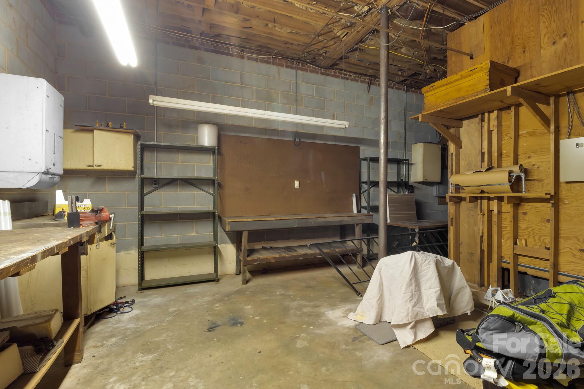 1715 Buena Vista Road — Winston Salem