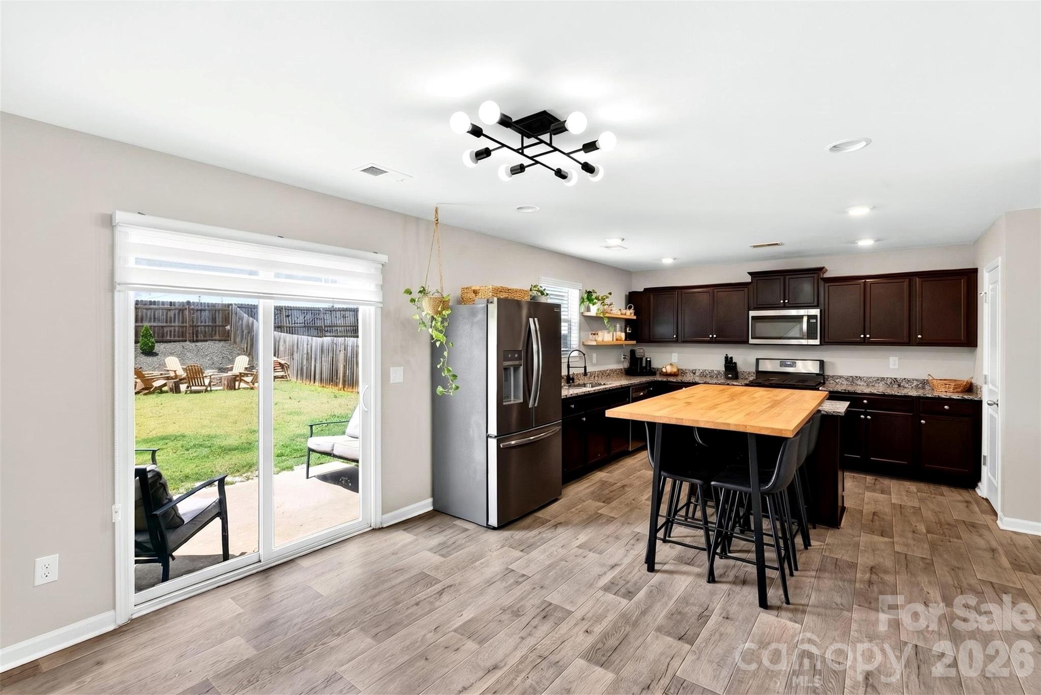 1221 Canter Place — Roebuck