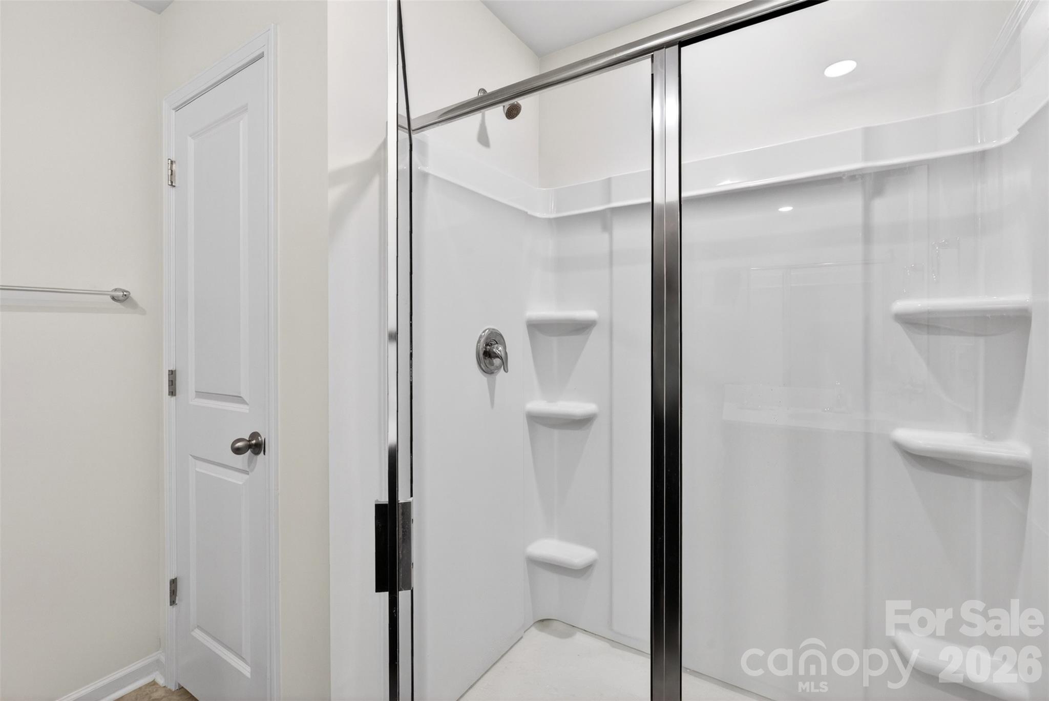 1221 Canter Place — Roebuck